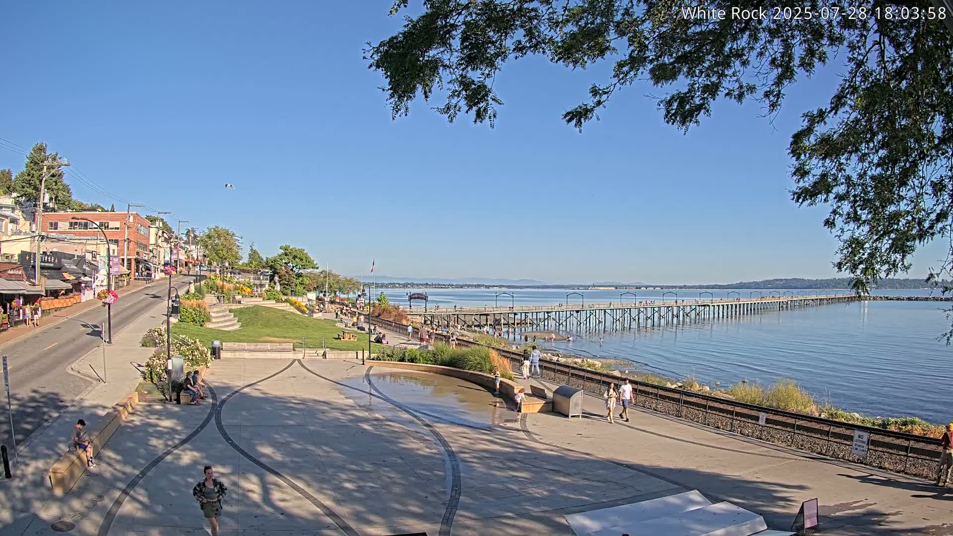 White Rock City & Pier Live Cam - White Rock, Metro Vancouver, British Columbia, Canada