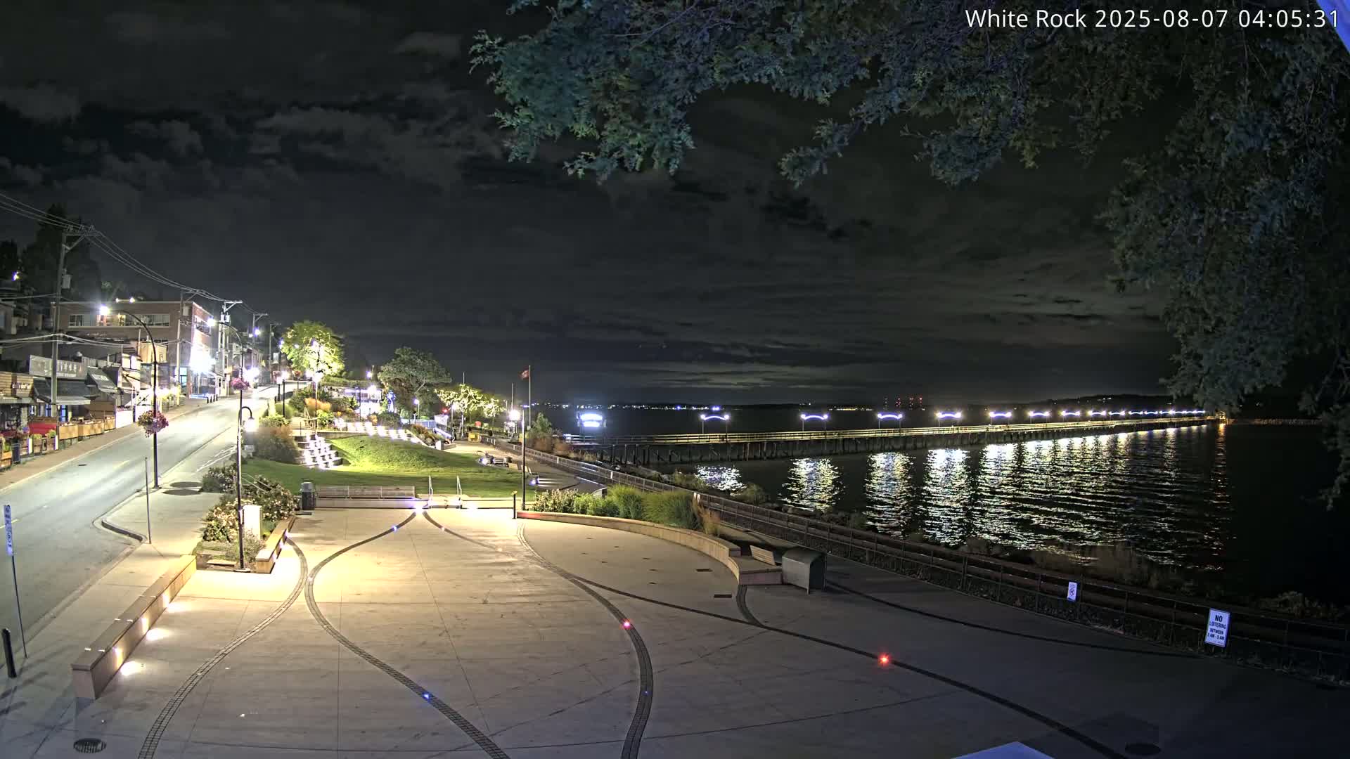 White Rock City & Pier Live Cam - White Rock, Metro Vancouver, British Columbia, Canada