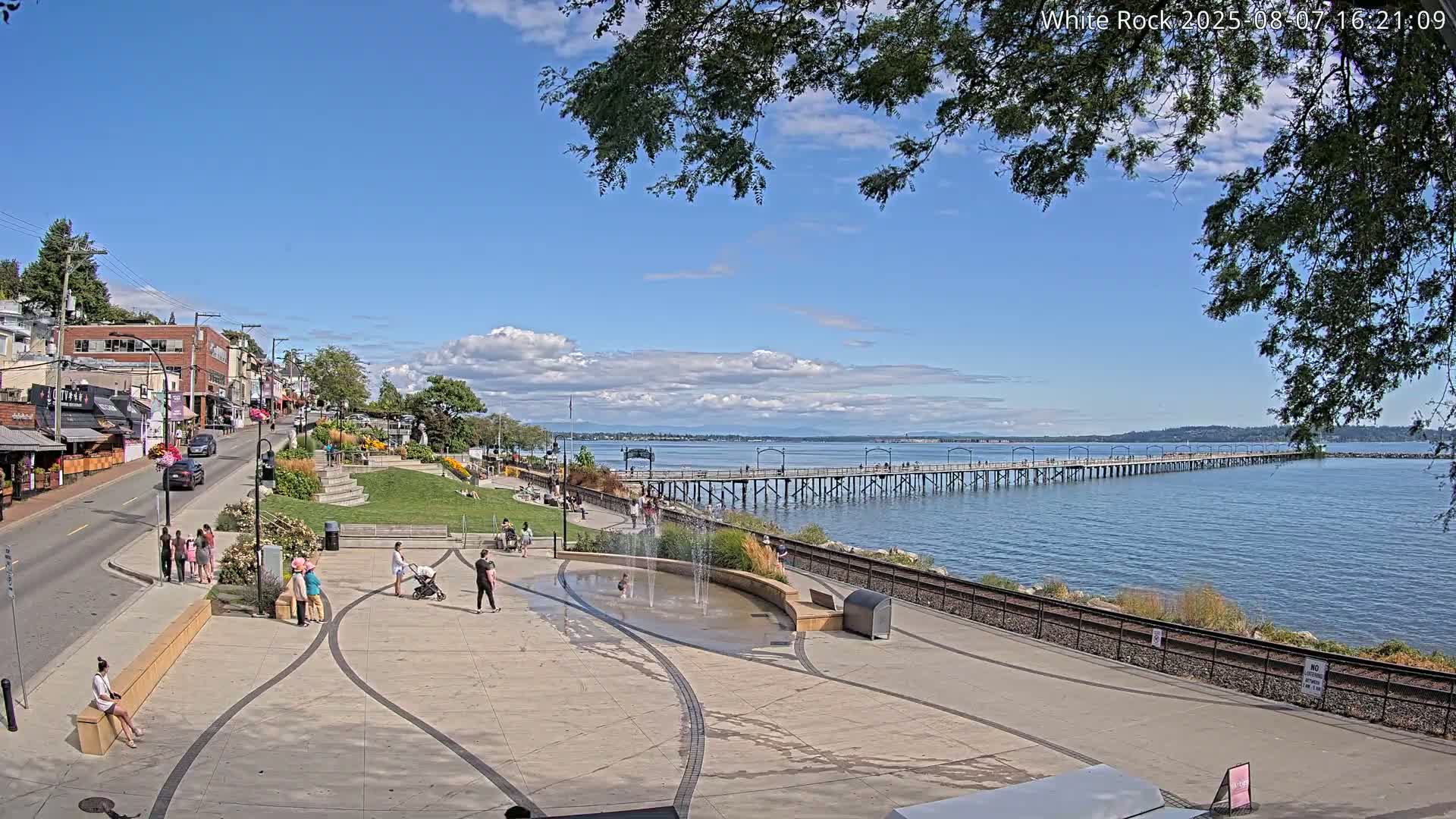 White Rock City & Pier Live Cam - White Rock, Metro Vancouver, British Columbia, Canada