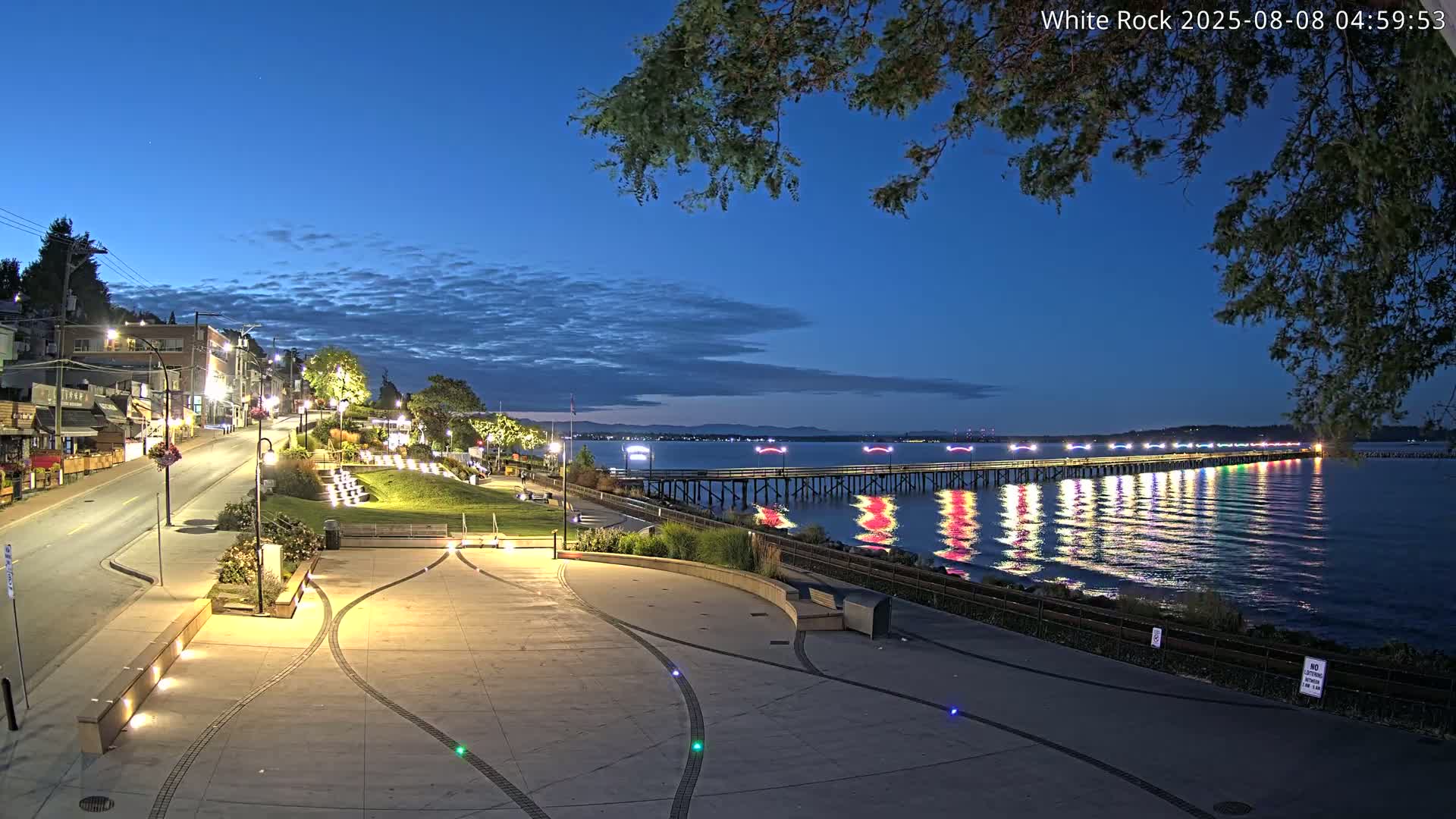White Rock City & Pier Live Cam - White Rock, Metro Vancouver, British Columbia, Canada