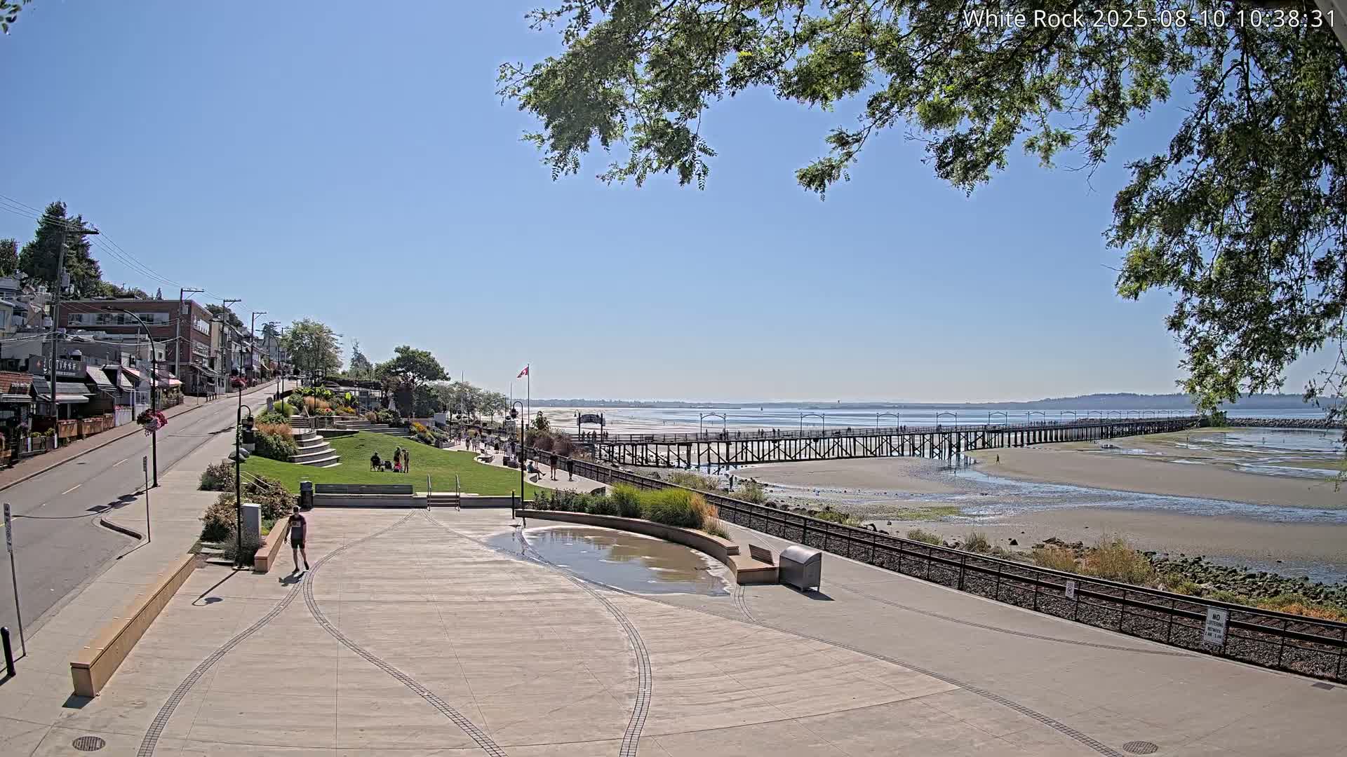 White Rock City & Pier Live Cam - White Rock, Metro Vancouver, British Columbia, Canada