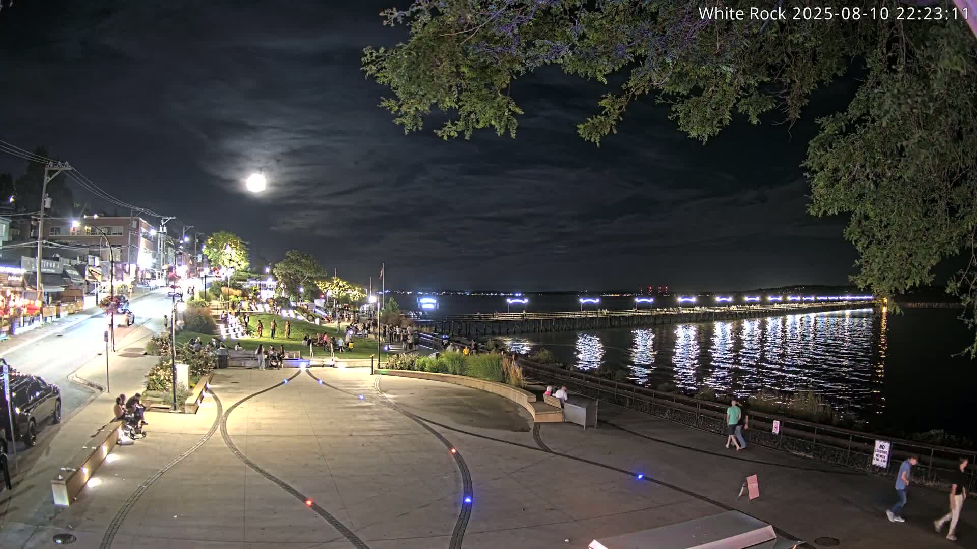 White Rock City & Pier Live Cam - White Rock, Metro Vancouver, British Columbia, Canada