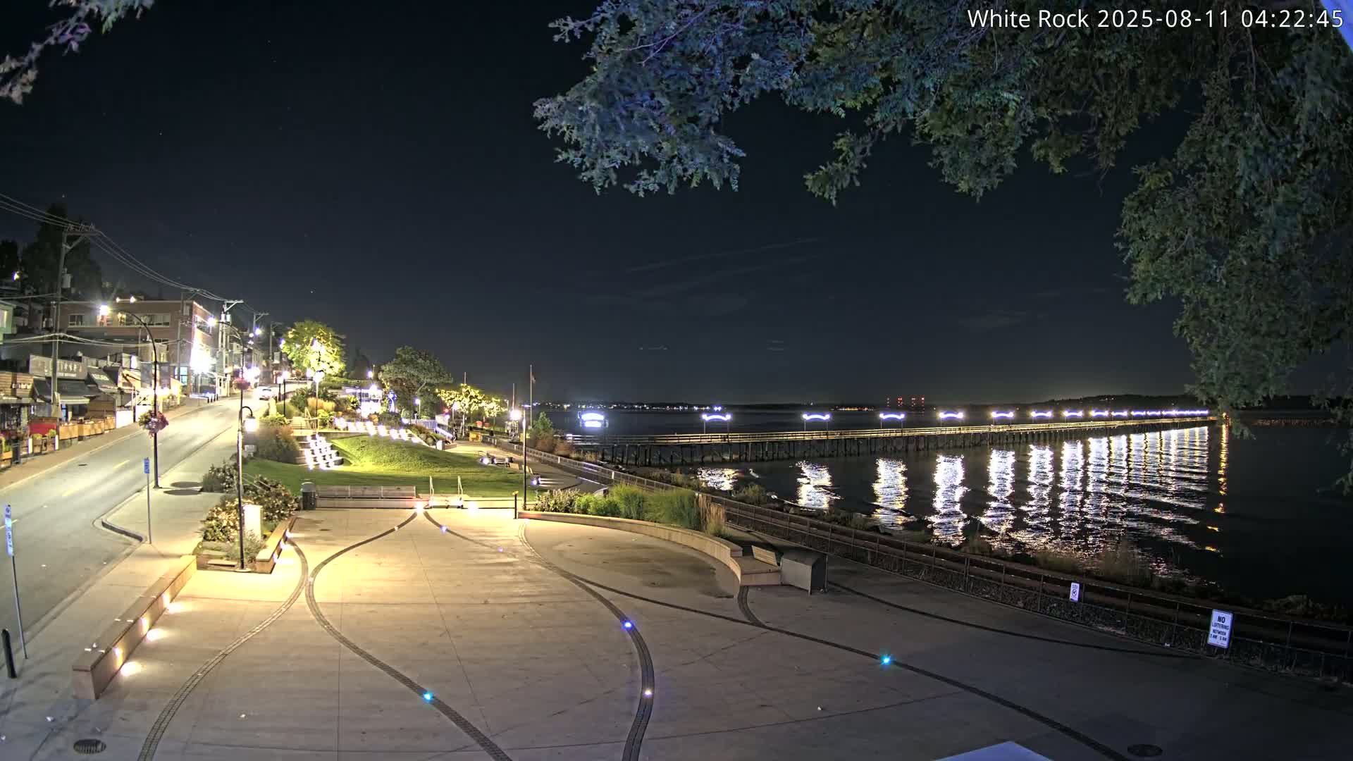 White Rock City & Pier Live Cam - White Rock, Metro Vancouver, British Columbia, Canada