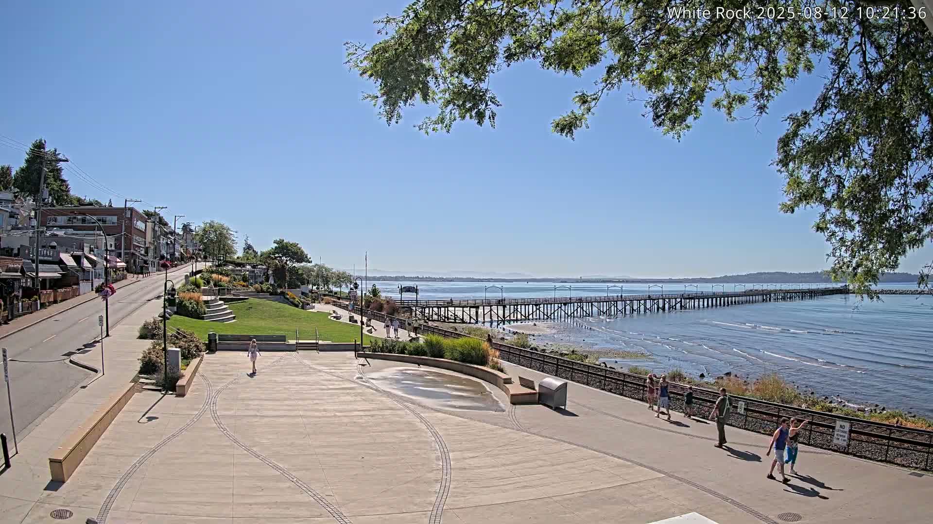 White Rock City & Pier Live Cam - White Rock, Metro Vancouver, British Columbia, Canada