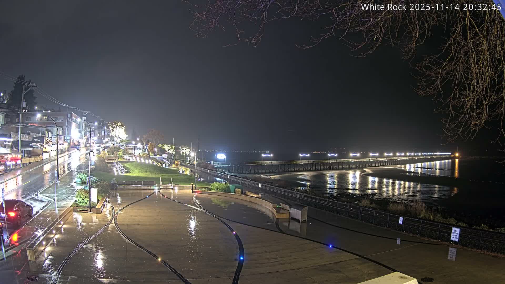 White Rock City & Pier Live Cam - White Rock, Metro Vancouver, British Columbia, Canada