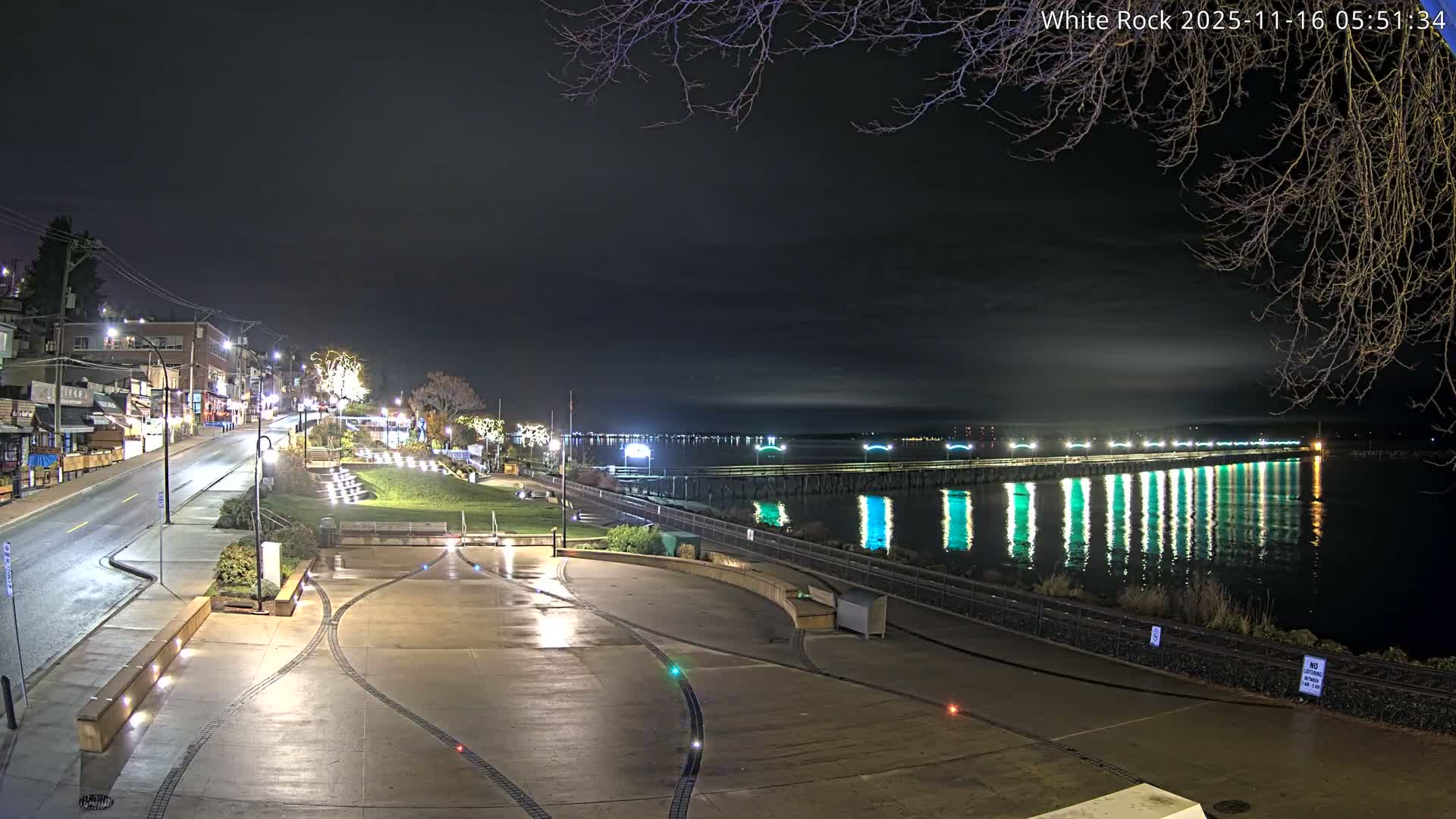 White Rock City & Pier Live Cam - White Rock, Metro Vancouver, British Columbia, Canada