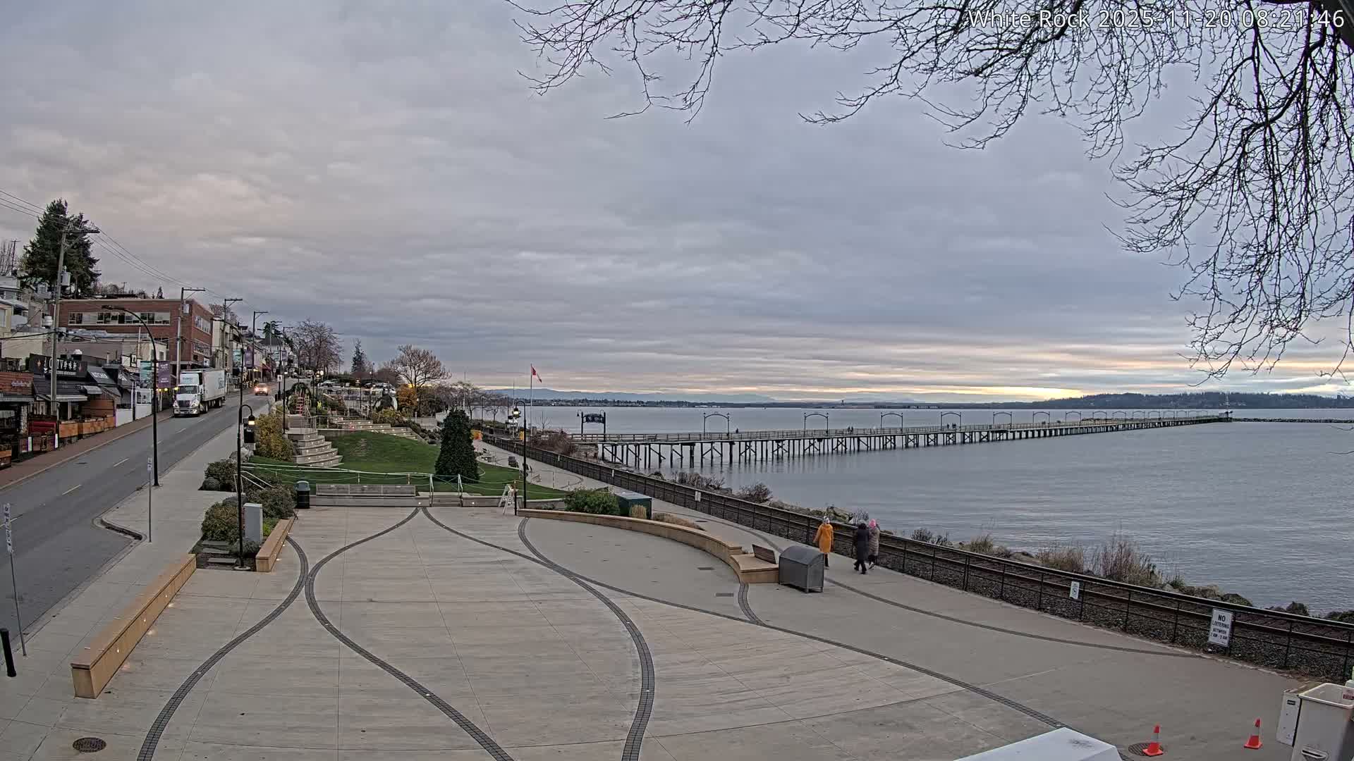 White Rock City & Pier Live Cam - White Rock, Metro Vancouver, British Columbia, Canada