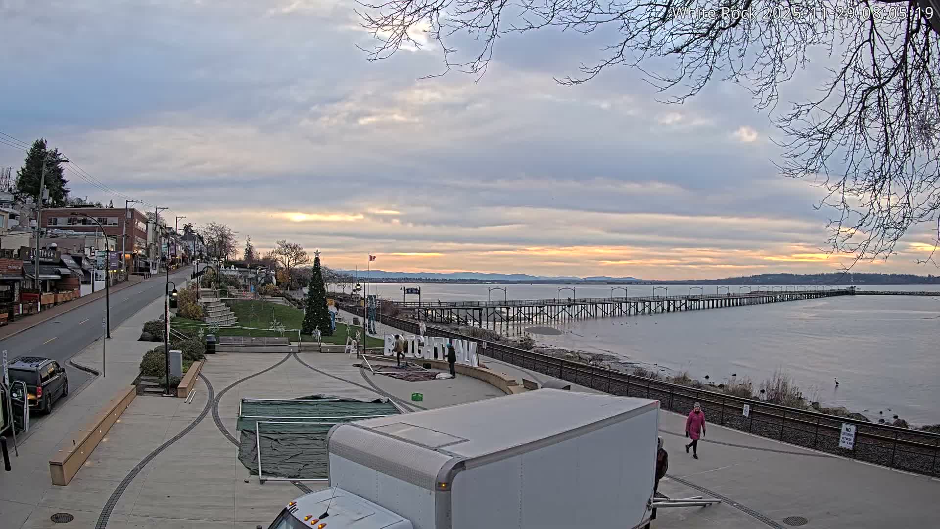 White Rock City & Pier Live Cam - White Rock, Metro Vancouver, British Columbia, Canada