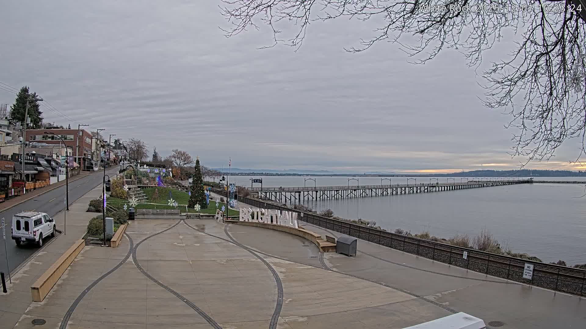 White Rock City & Pier Live Cam - White Rock, Metro Vancouver, British Columbia, Canada