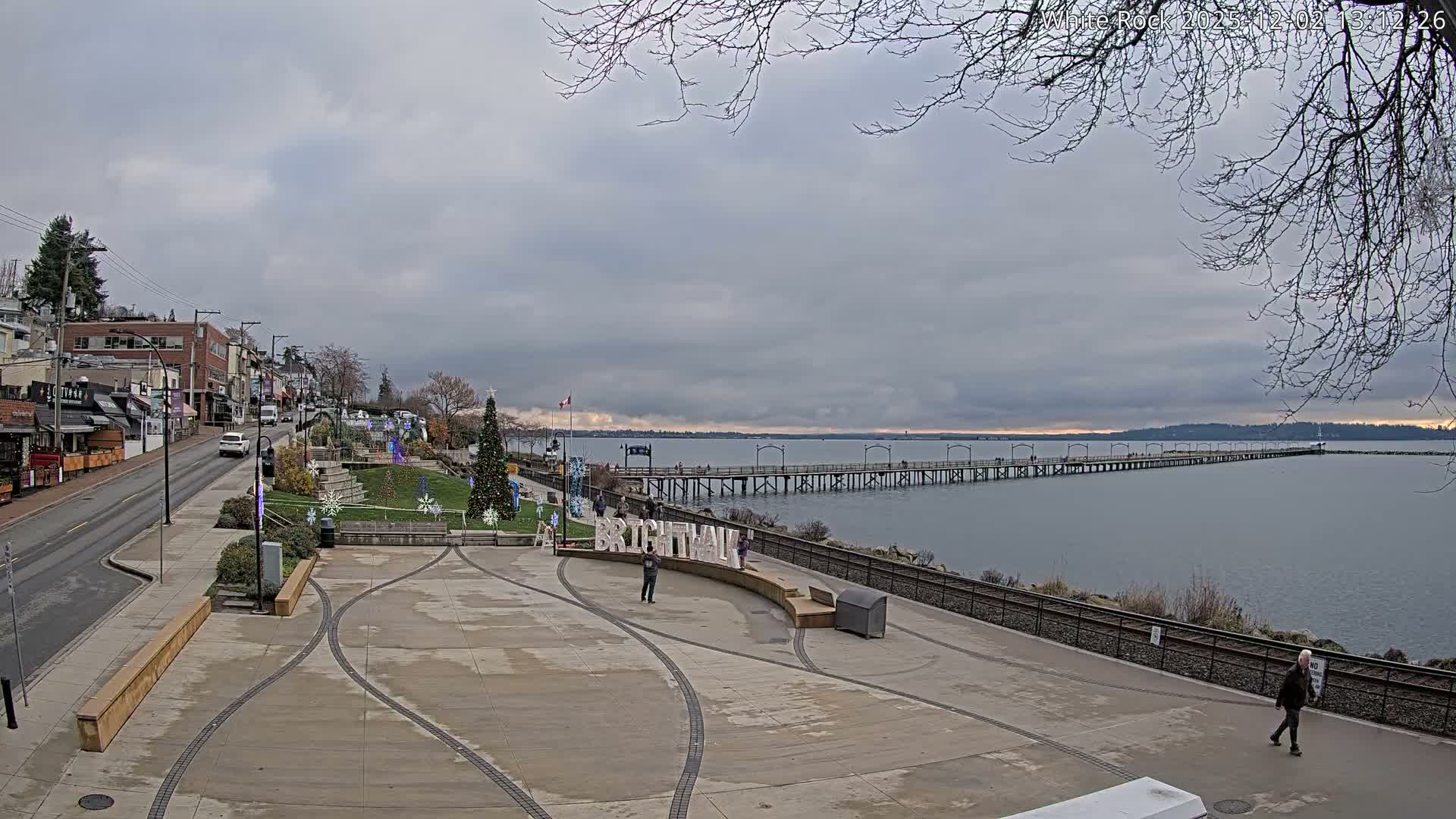 White Rock City & Pier Live Cam - White Rock, Metro Vancouver, British Columbia, Canada