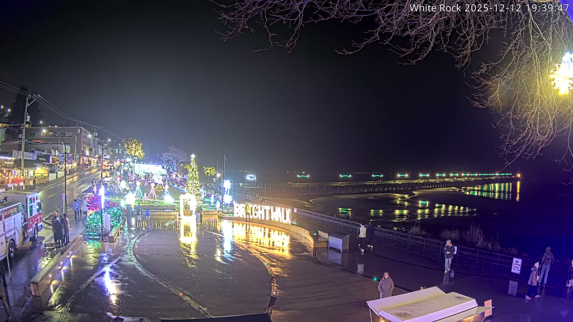 White Rock City & Pier Live Cam - White Rock, Metro Vancouver, British Columbia, Canada