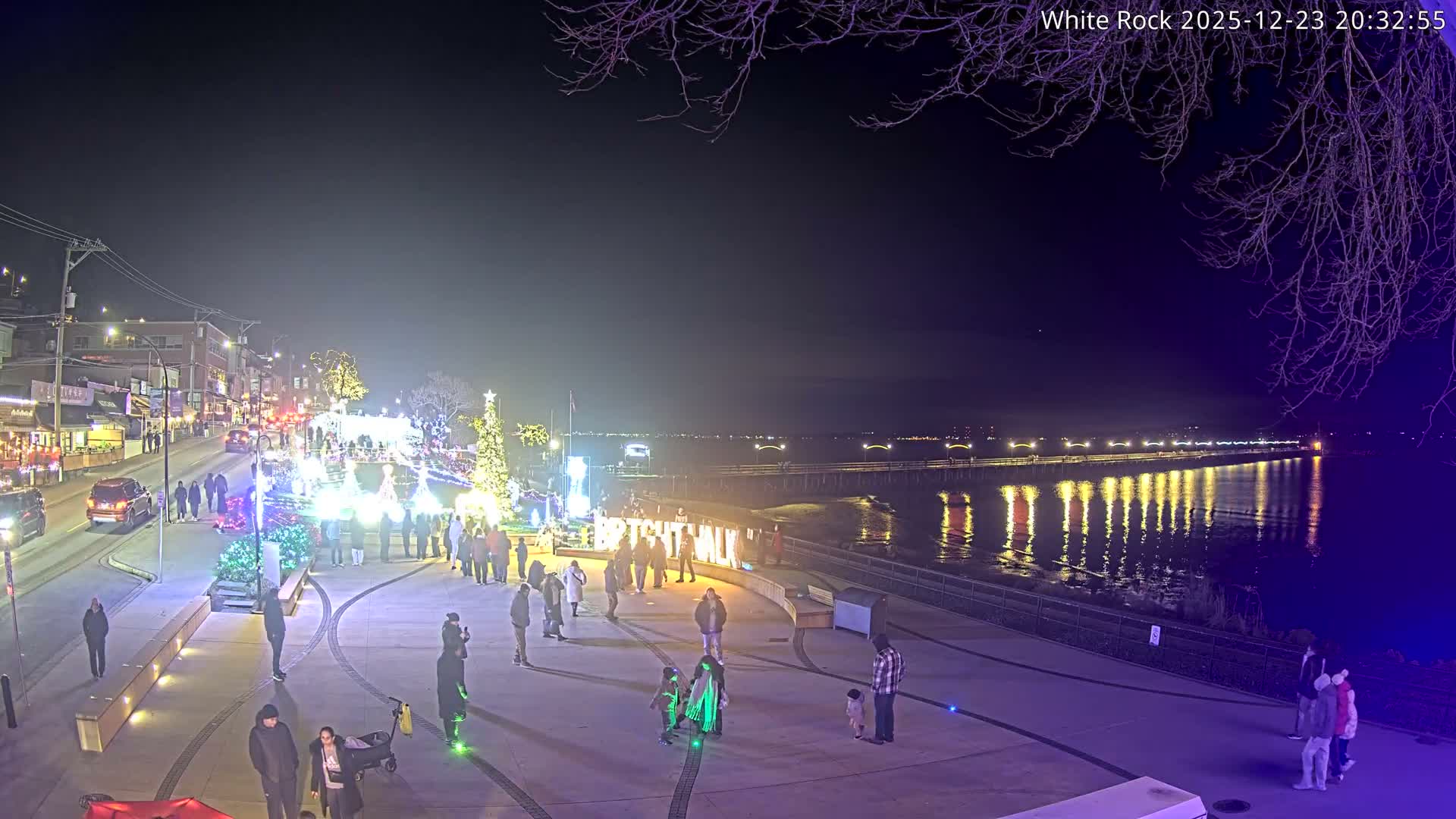 White Rock City & Pier Live Cam - White Rock, Metro Vancouver, British Columbia, Canada