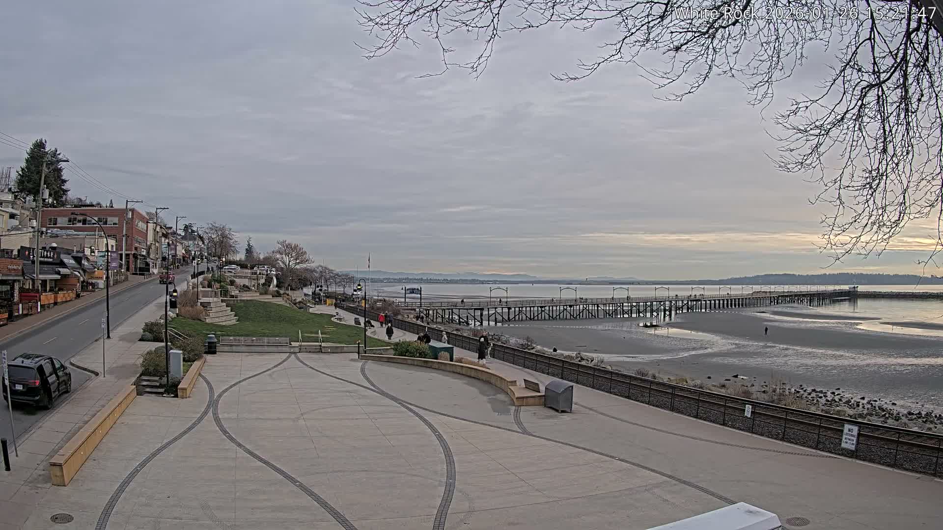 White Rock City & Pier Live Cam - White Rock, Metro Vancouver, British Columbia, Canada
