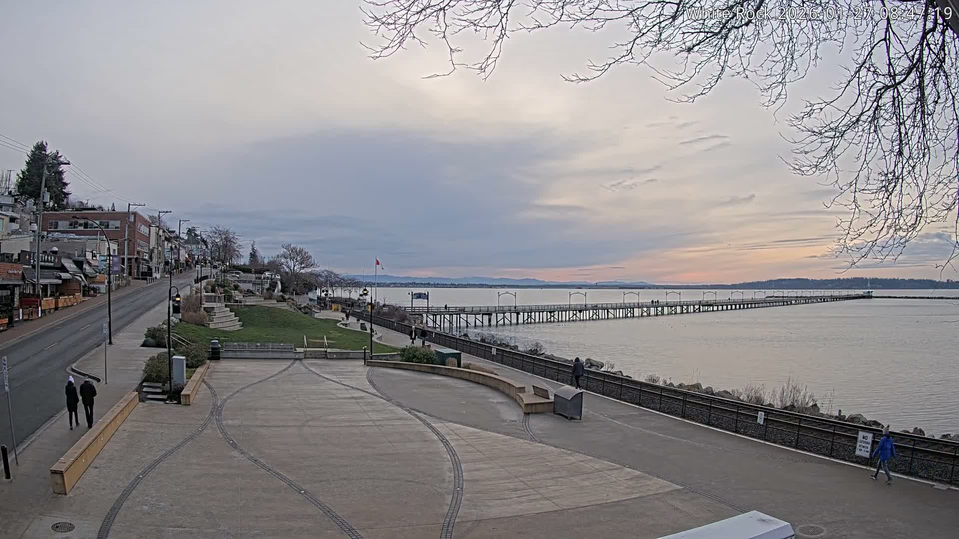White Rock City & Pier Live Cam - White Rock, Metro Vancouver, British Columbia, Canada