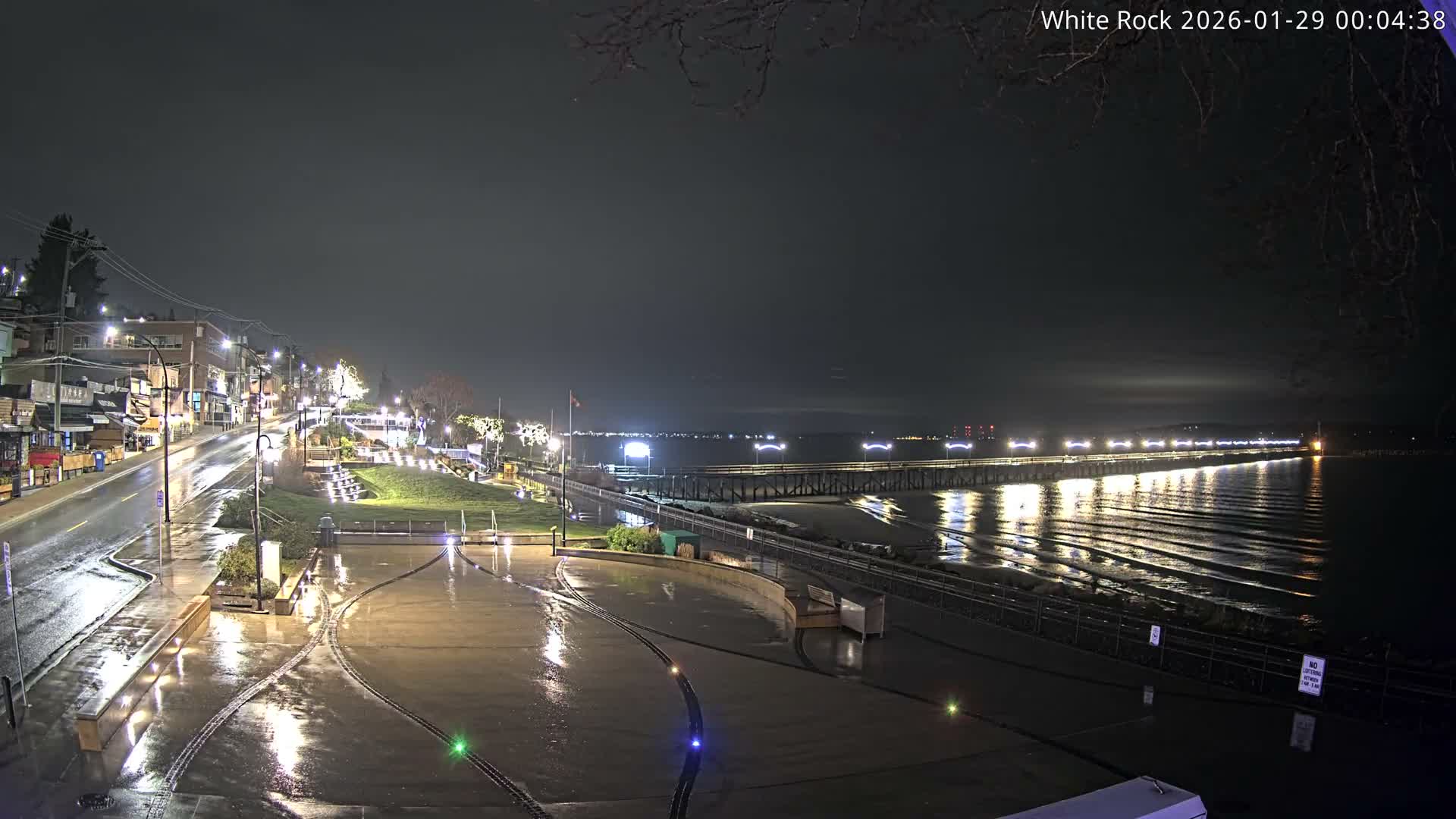 White Rock City & Pier Live Cam - White Rock, Metro Vancouver, British Columbia, Canada