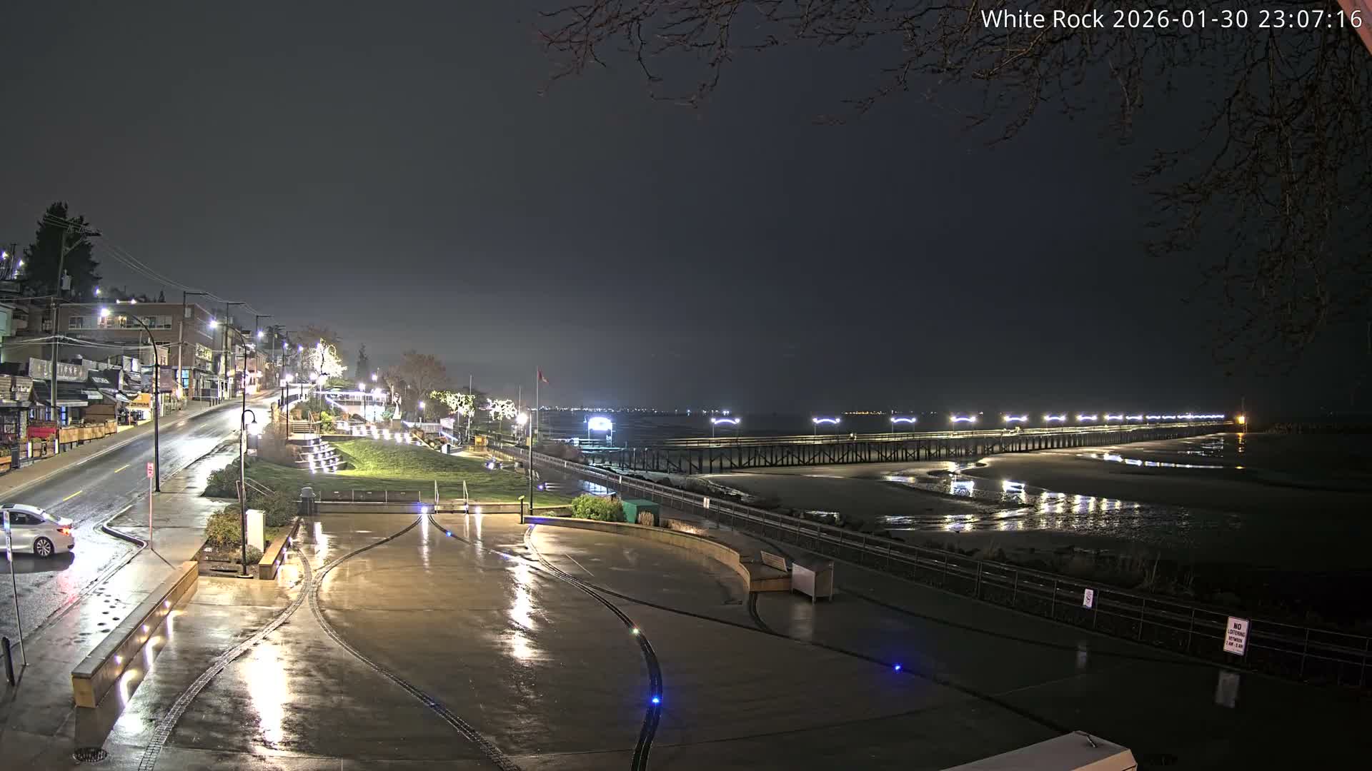 White Rock City & Pier Live Cam - White Rock, Metro Vancouver, British Columbia, Canada