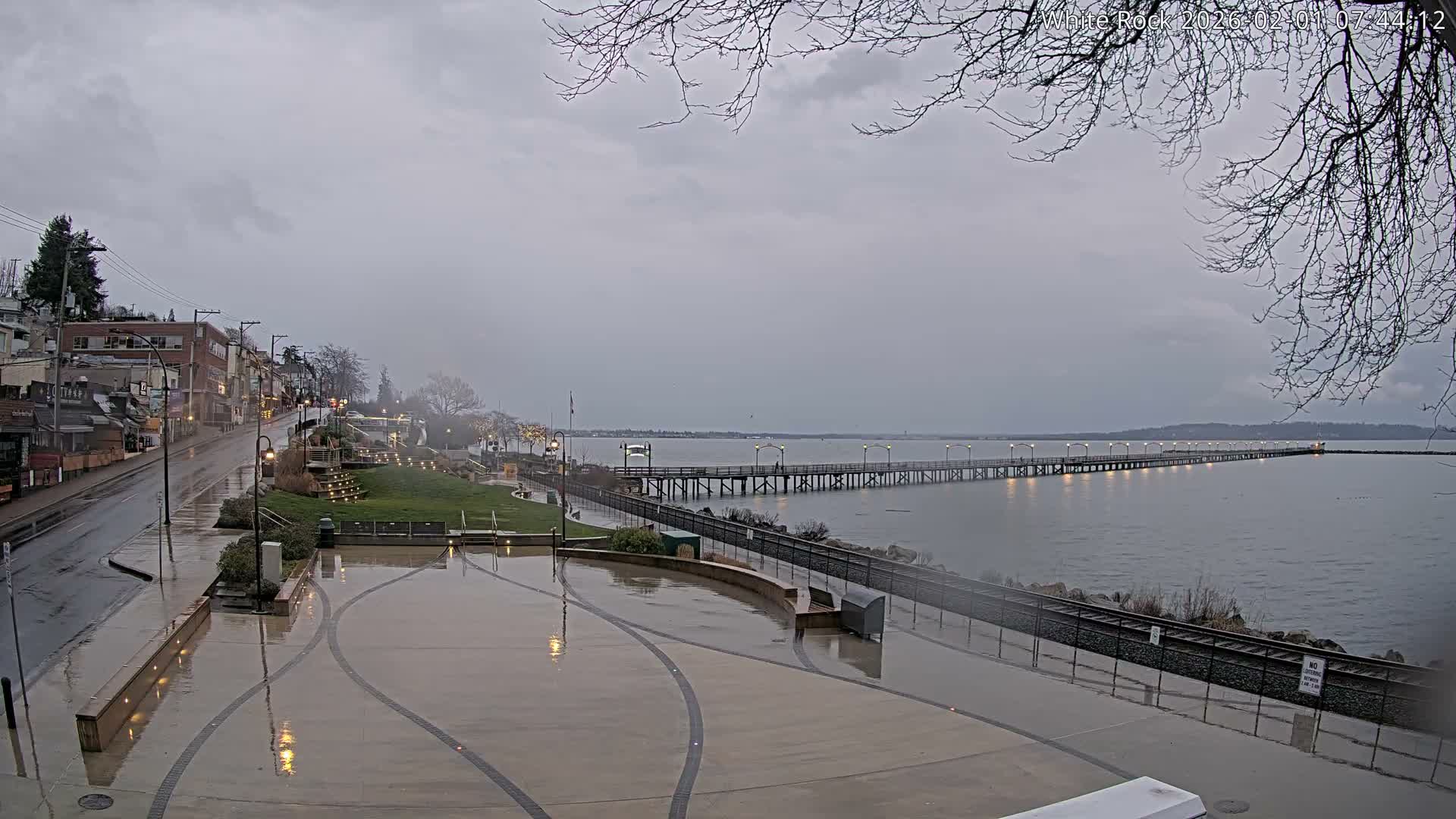 White Rock City & Pier Live Cam - White Rock, Metro Vancouver, British Columbia, Canada