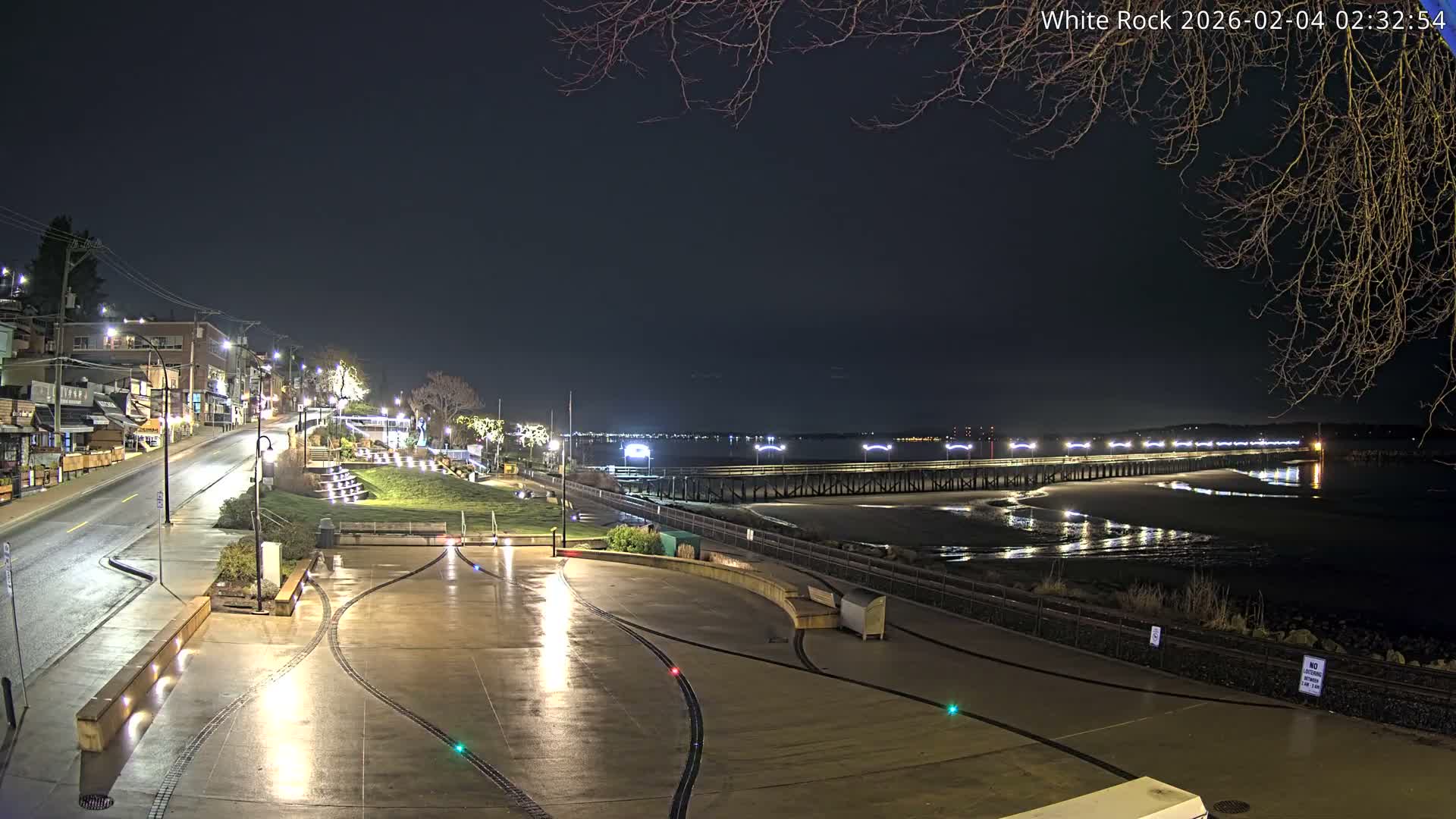 White Rock City & Pier Live Cam - White Rock, Metro Vancouver, British Columbia, Canada
