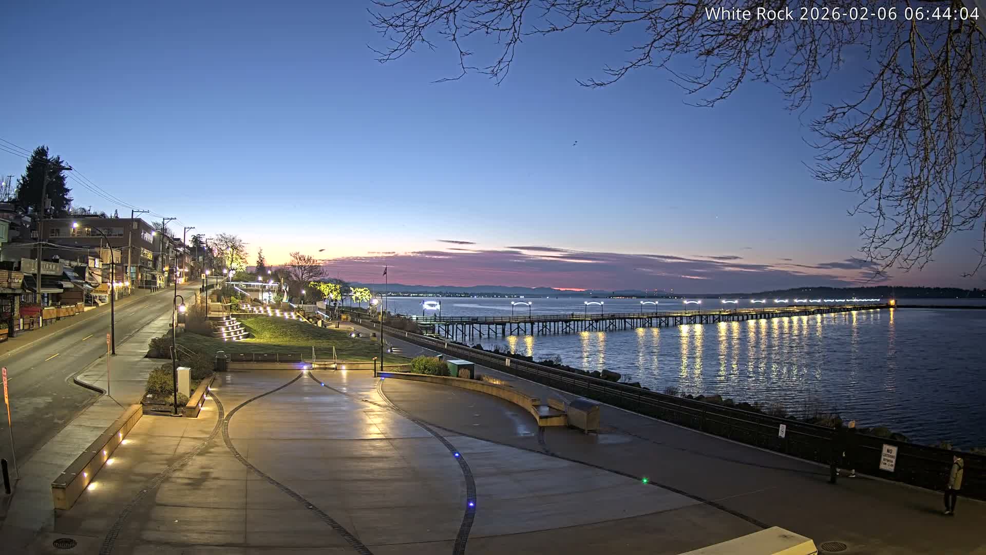 White Rock City & Pier Live Cam - White Rock, Metro Vancouver, British Columbia, Canada