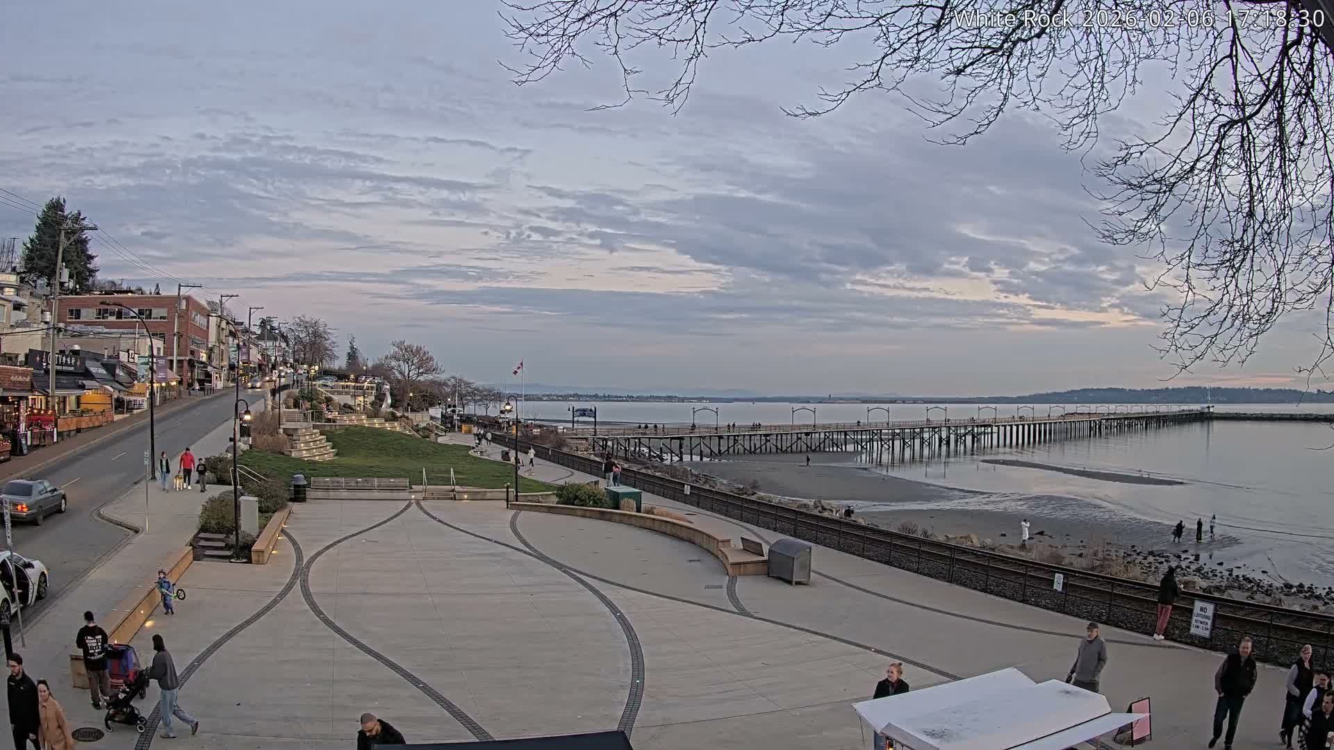 White Rock City & Pier Live Cam - White Rock, Metro Vancouver, British Columbia, Canada