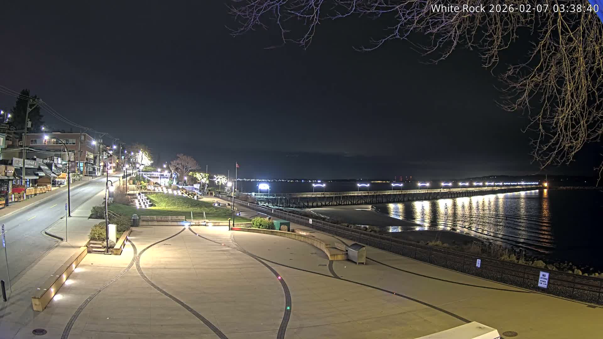 White Rock City & Pier Live Cam - White Rock, Metro Vancouver, British Columbia, Canada