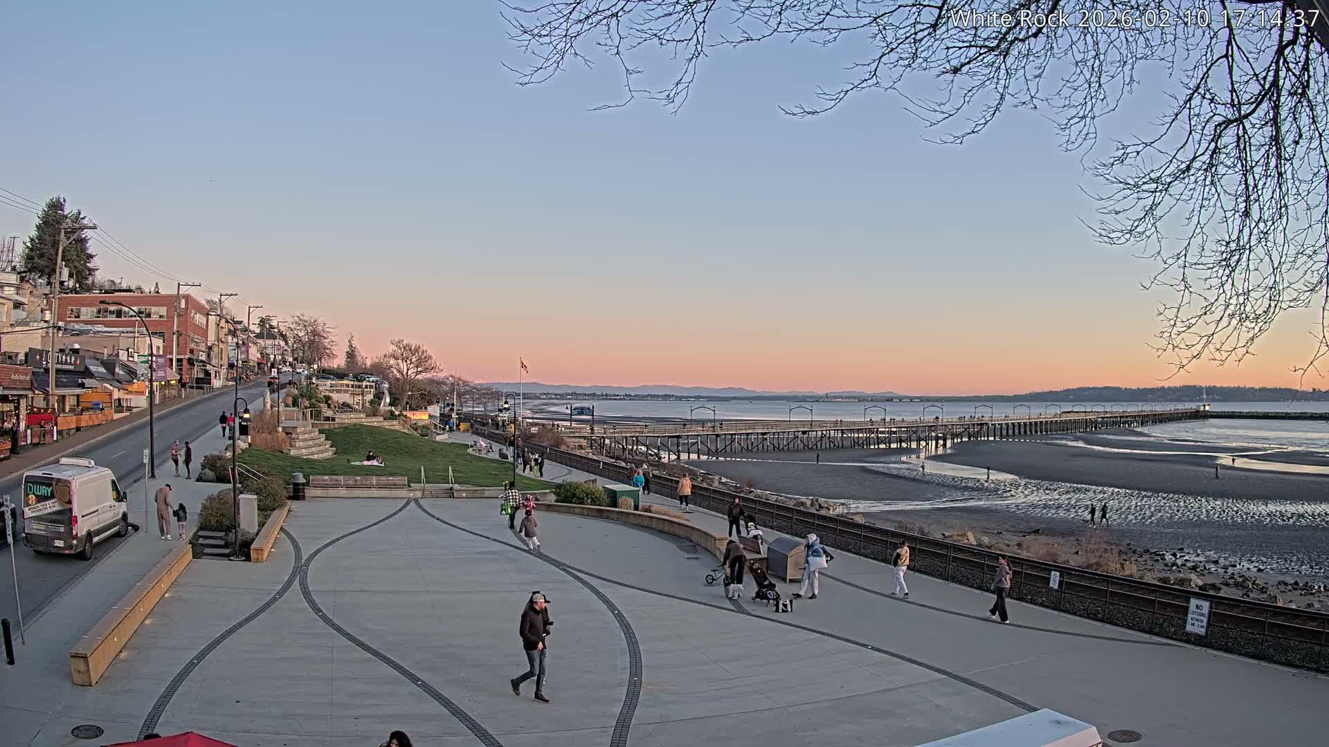 White Rock City & Pier Live Cam - White Rock, Metro Vancouver, British Columbia, Canada