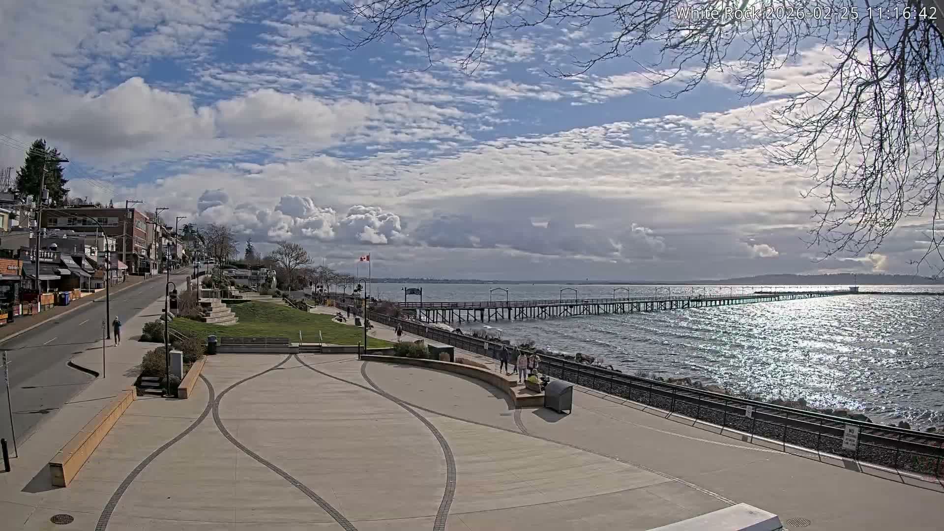 White Rock City & Pier Live Cam - White Rock, Metro Vancouver, British Columbia, Canada
