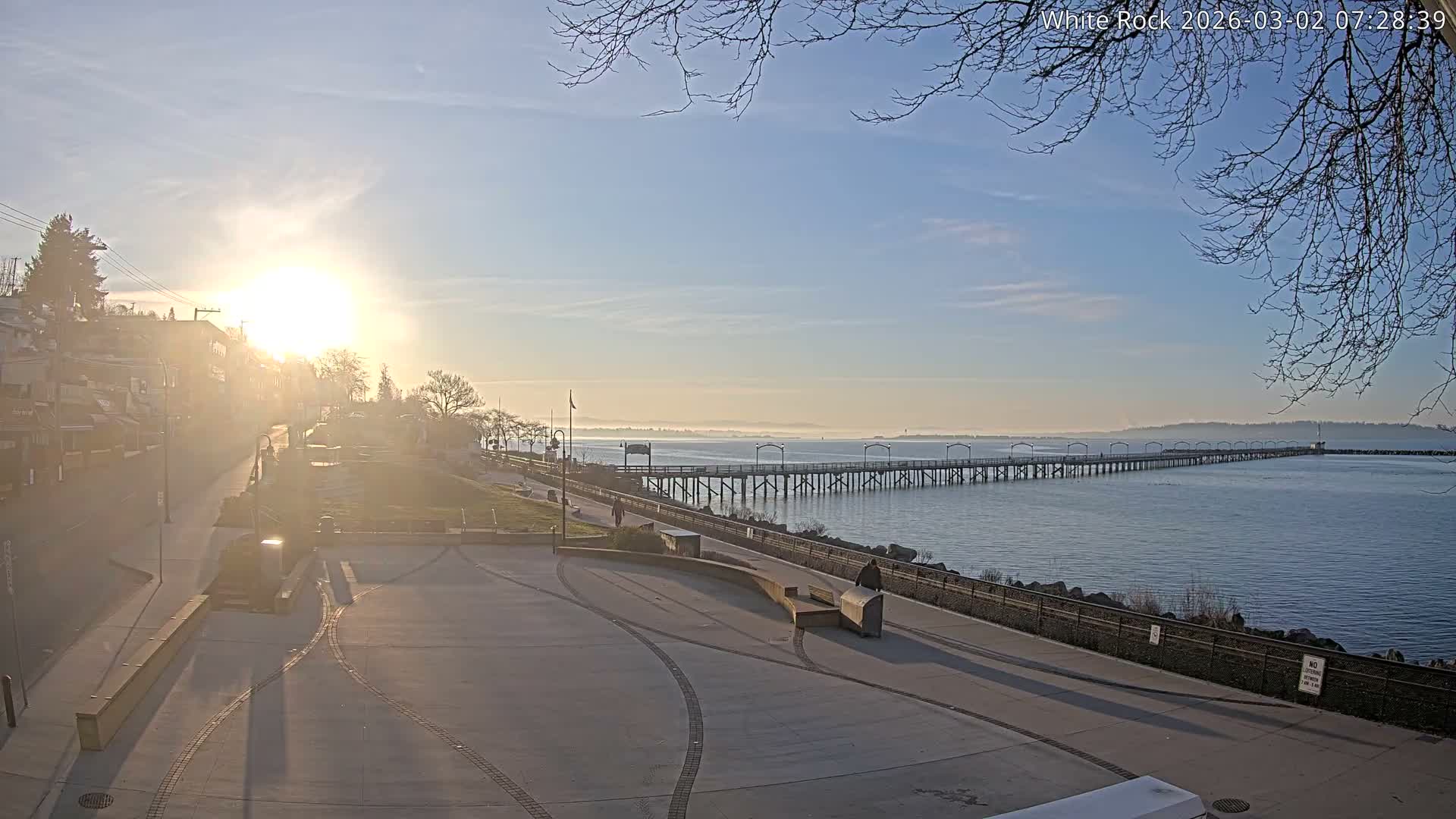 White Rock City & Pier Live Cam - White Rock, Metro Vancouver, British Columbia, Canada