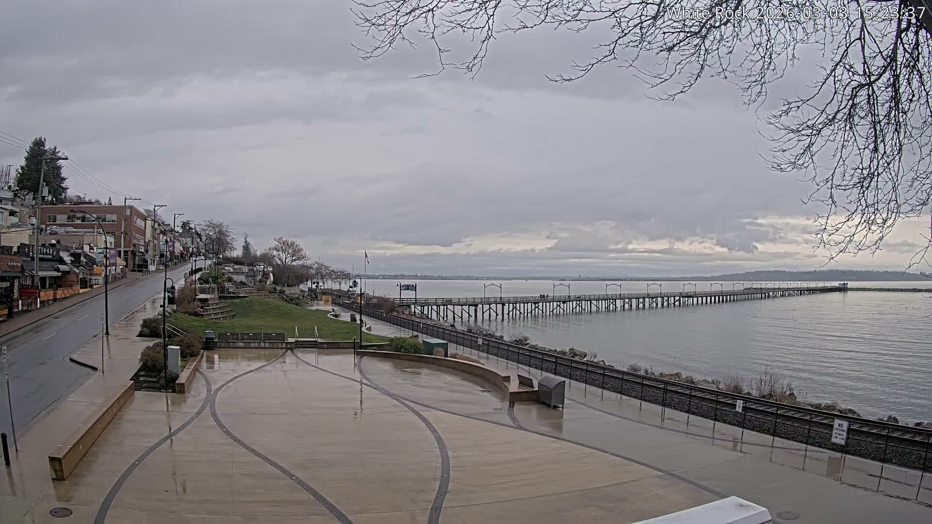 White Rock City & Pier Live Cam - White Rock, Metro Vancouver, British Columbia, Canada