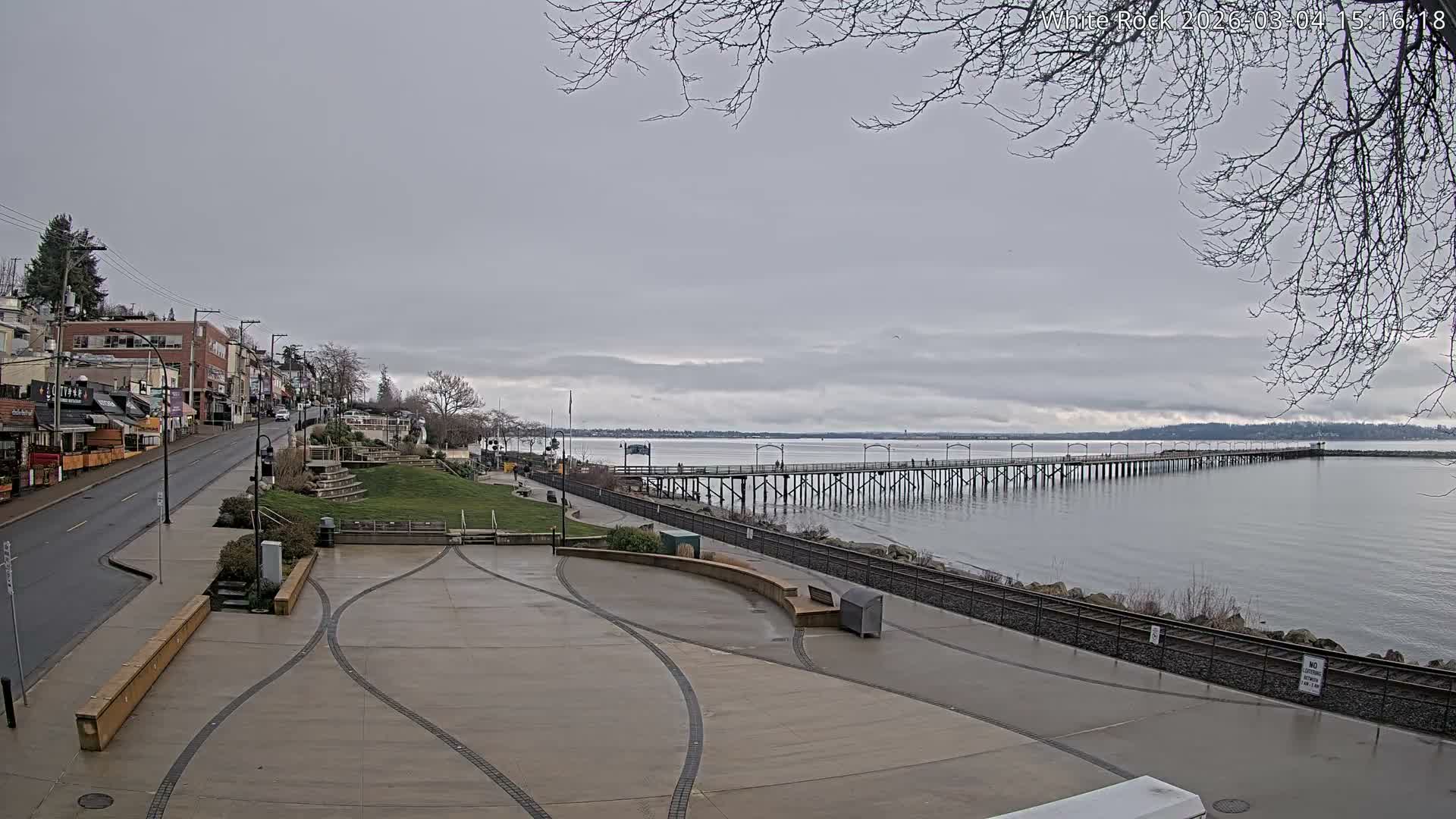 White Rock City & Pier Live Cam - White Rock, Metro Vancouver, British Columbia, Canada