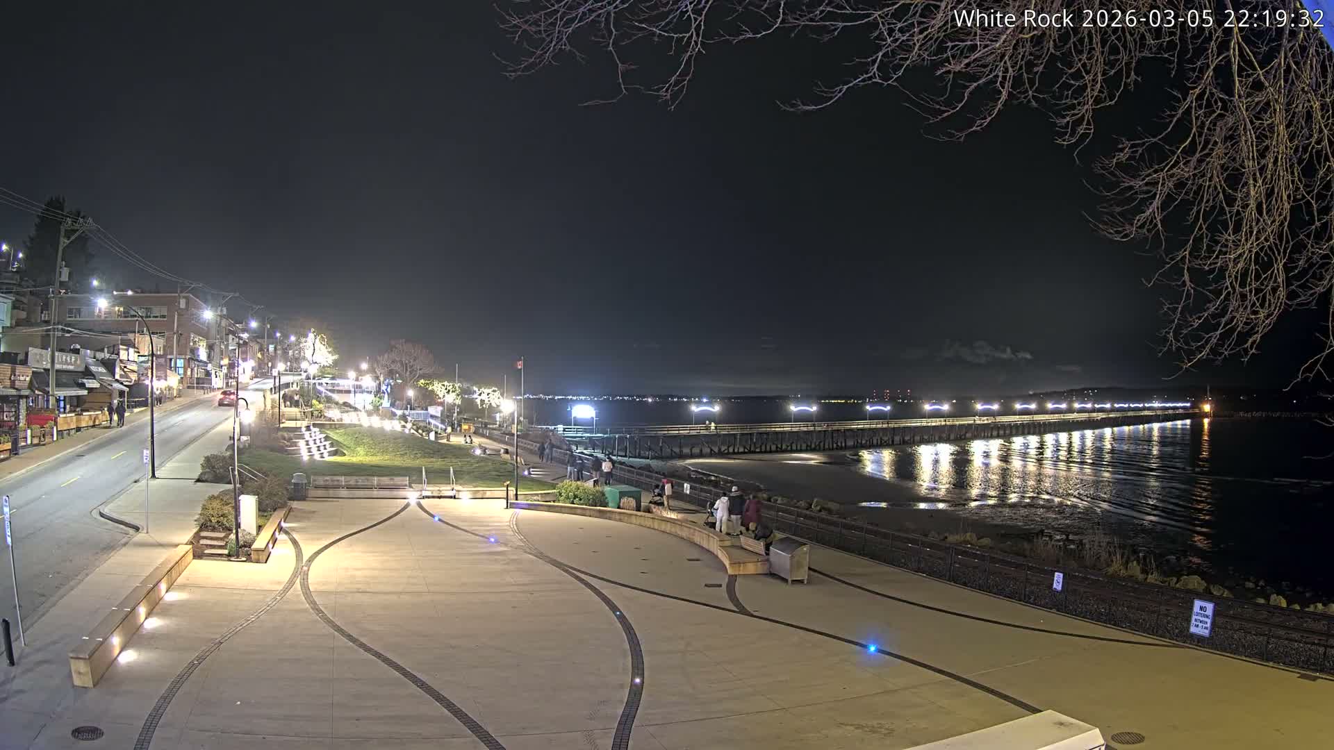 White Rock City & Pier Live Cam - White Rock, Metro Vancouver, British Columbia, Canada