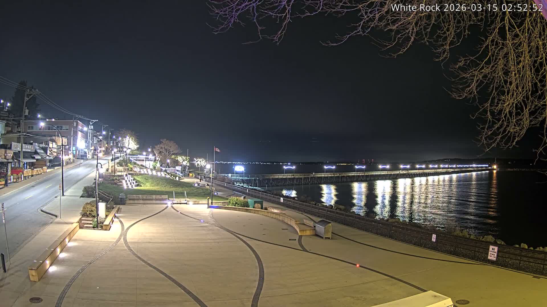 White Rock City & Pier Live Cam - White Rock, Metro Vancouver, British Columbia, Canada