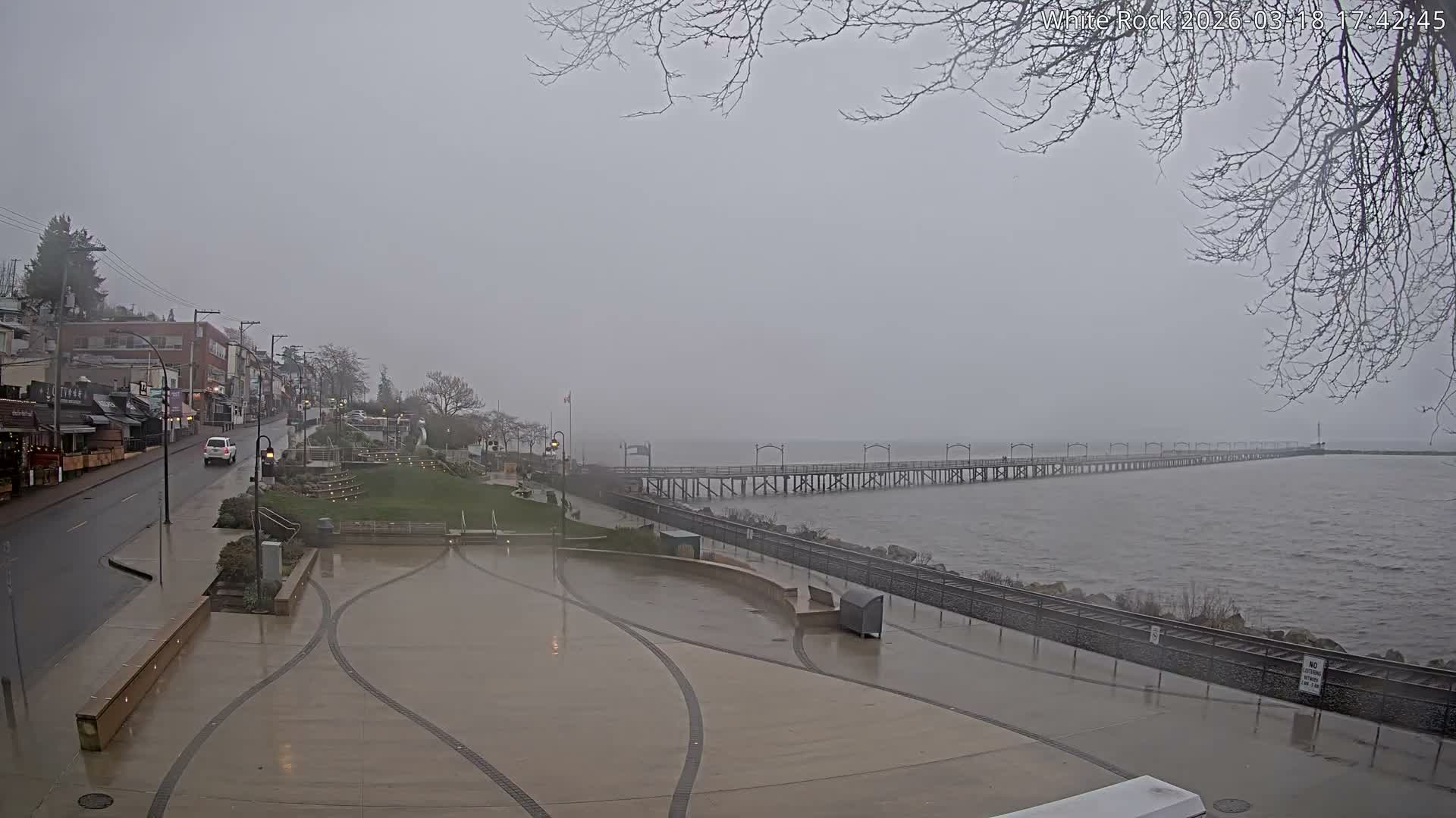 White Rock City & Pier Live Cam - White Rock, Metro Vancouver, British Columbia, Canada