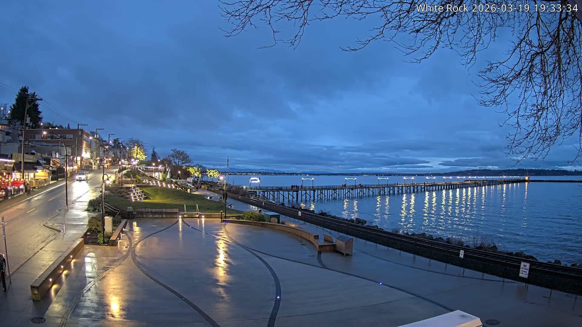 White Rock City & Pier Live Cam - White Rock, Metro Vancouver, British Columbia, Canada