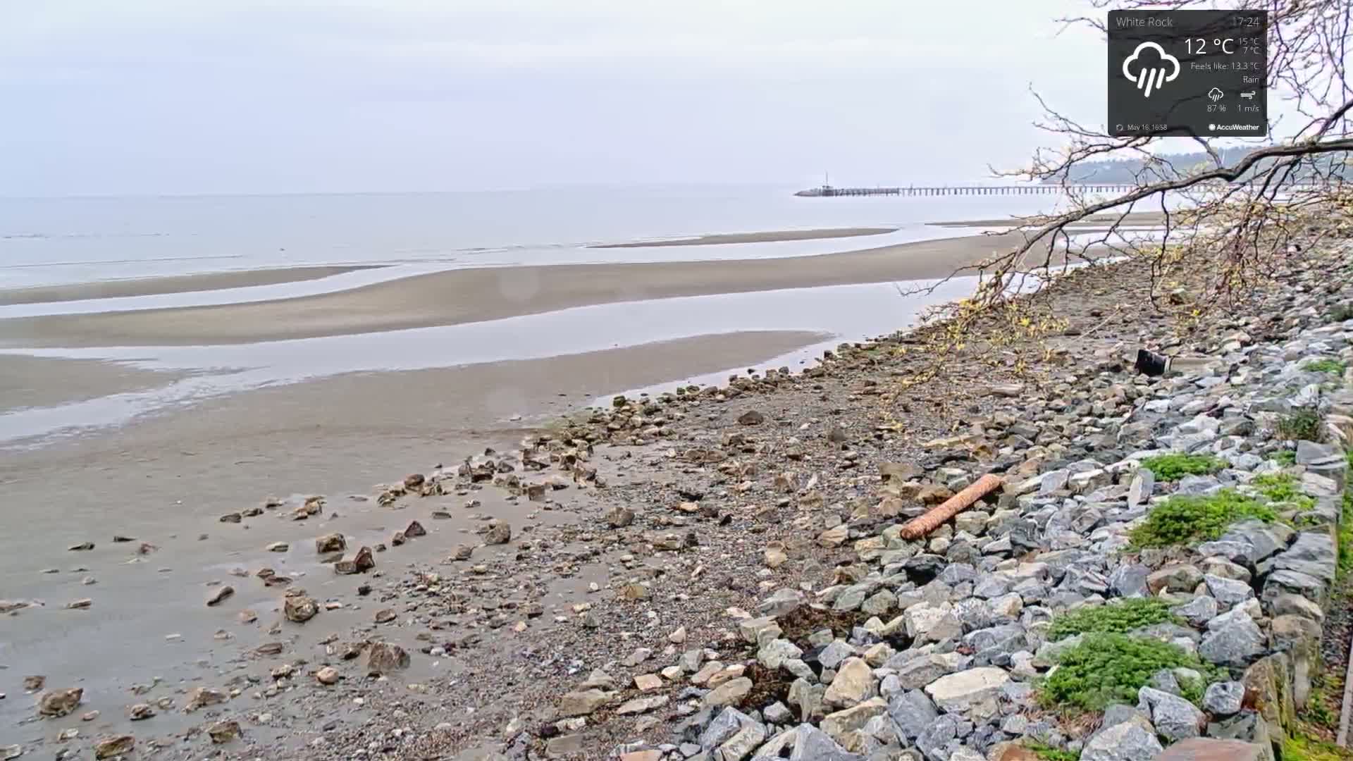 White Rock East Beach Live Cam - White Rock, Metro Vancouver, British Columbia, Canada