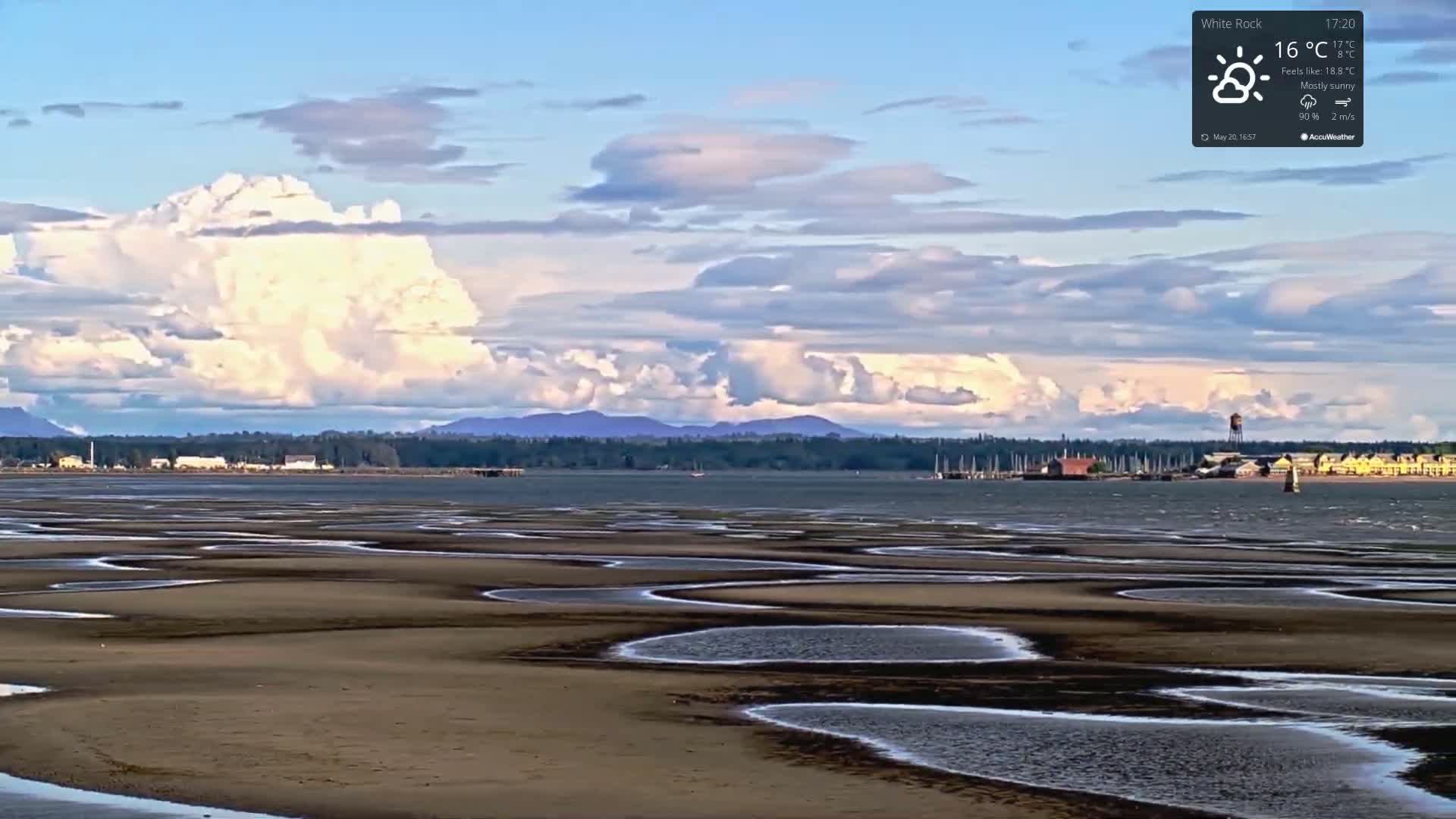 White Rock East Beach Live Cam - White Rock, Metro Vancouver, British Columbia, Canada