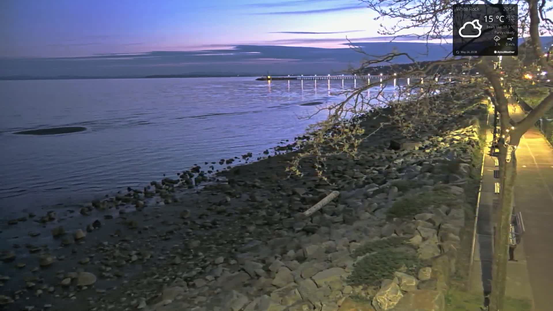 White Rock East Beach Live Cam - White Rock, Metro Vancouver, British Columbia, Canada