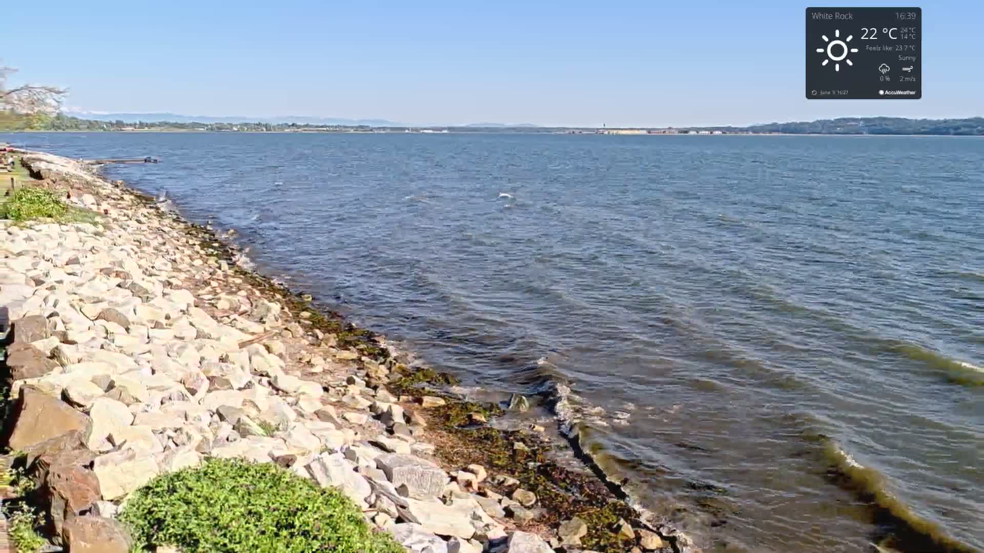 White Rock East Beach Live Cam - White Rock, Metro Vancouver, British Columbia, Canada