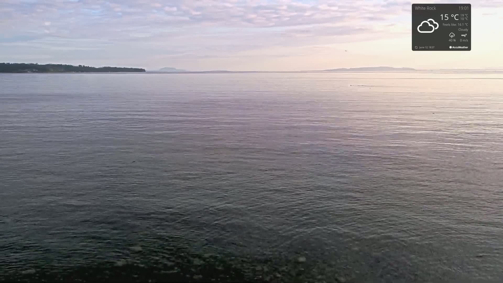 White Rock East Beach Live Cam - White Rock, Metro Vancouver, British Columbia, Canada