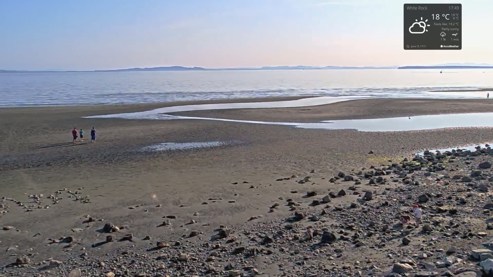 White Rock East Beach Live Cam - White Rock, Metro Vancouver, British Columbia, Canada