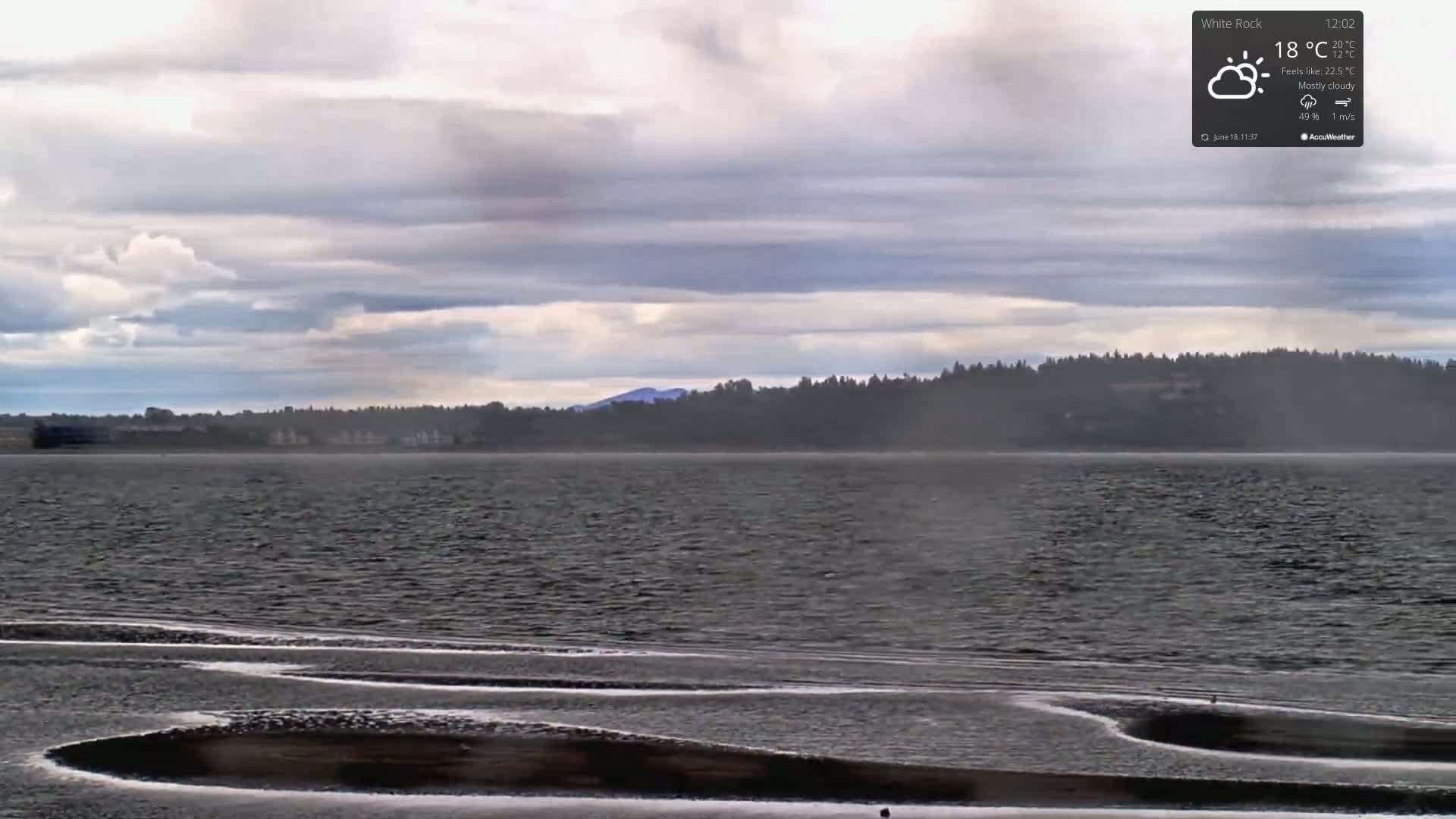 White Rock East Beach Live Cam - White Rock, Metro Vancouver, British Columbia, Canada