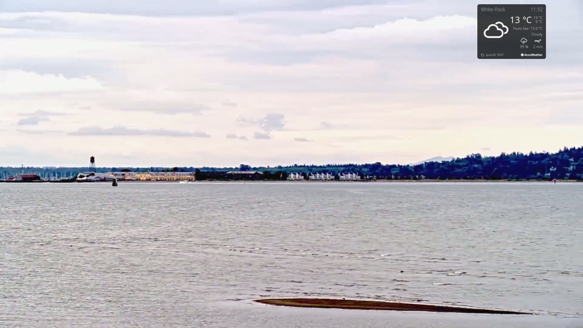 White Rock East Beach Live Cam - White Rock, Metro Vancouver, British Columbia, Canada