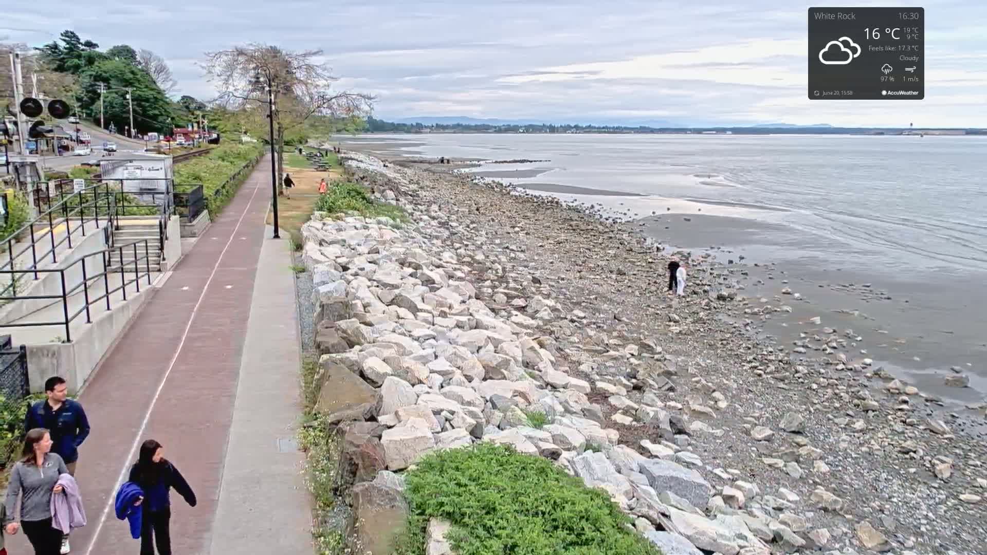 White Rock East Beach Live Cam - White Rock, Metro Vancouver, British Columbia, Canada