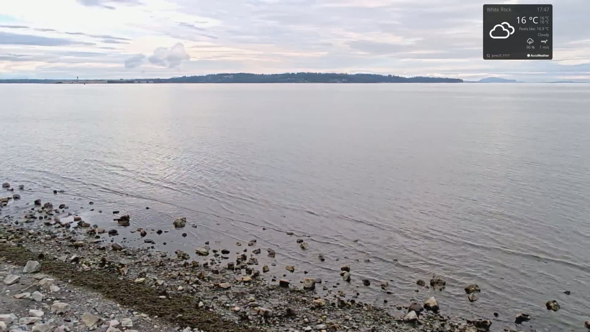 White Rock East Beach Live Cam - White Rock, Metro Vancouver, British Columbia, Canada