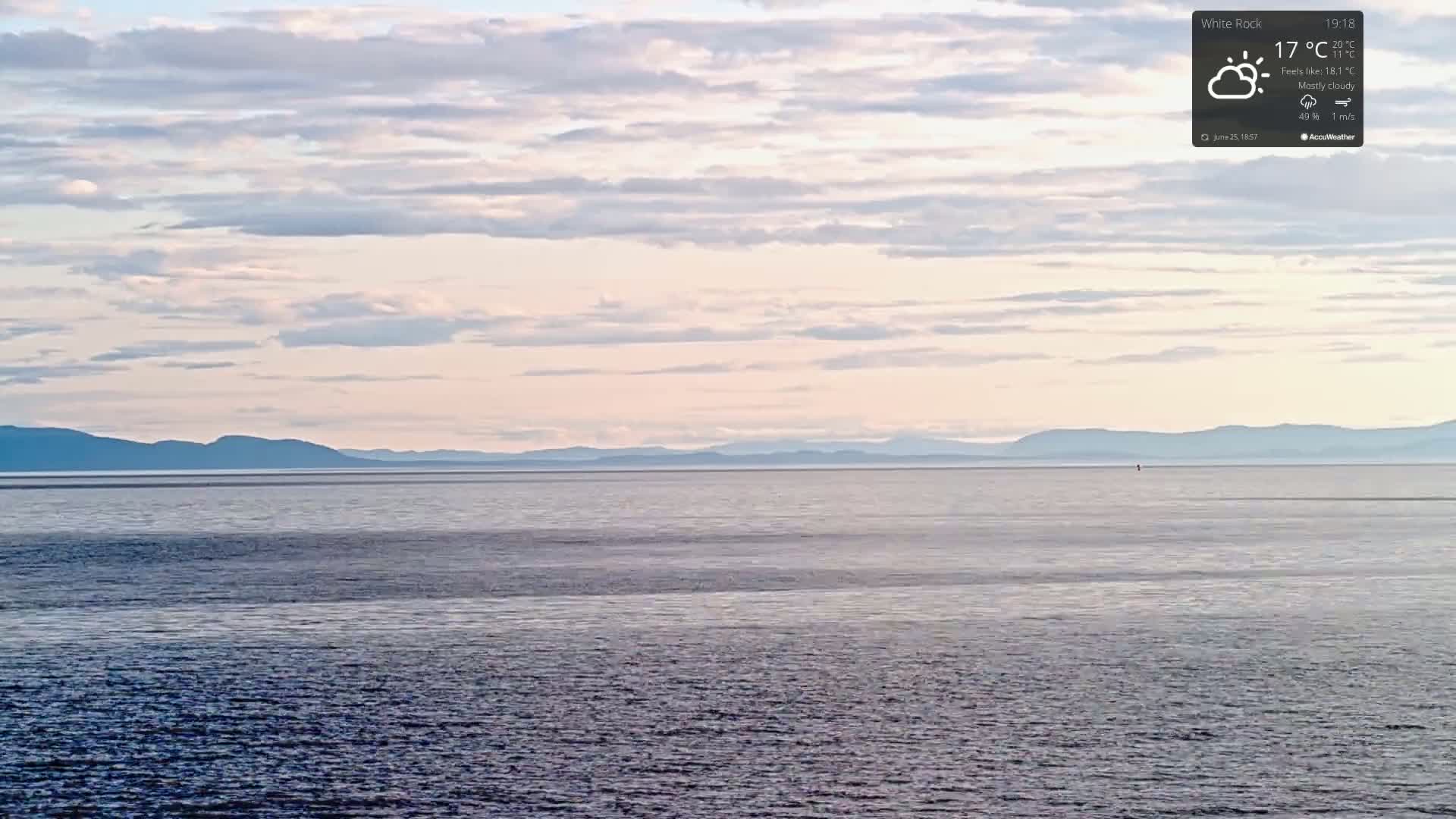 White Rock East Beach Live Cam - White Rock, Metro Vancouver, British Columbia, Canada