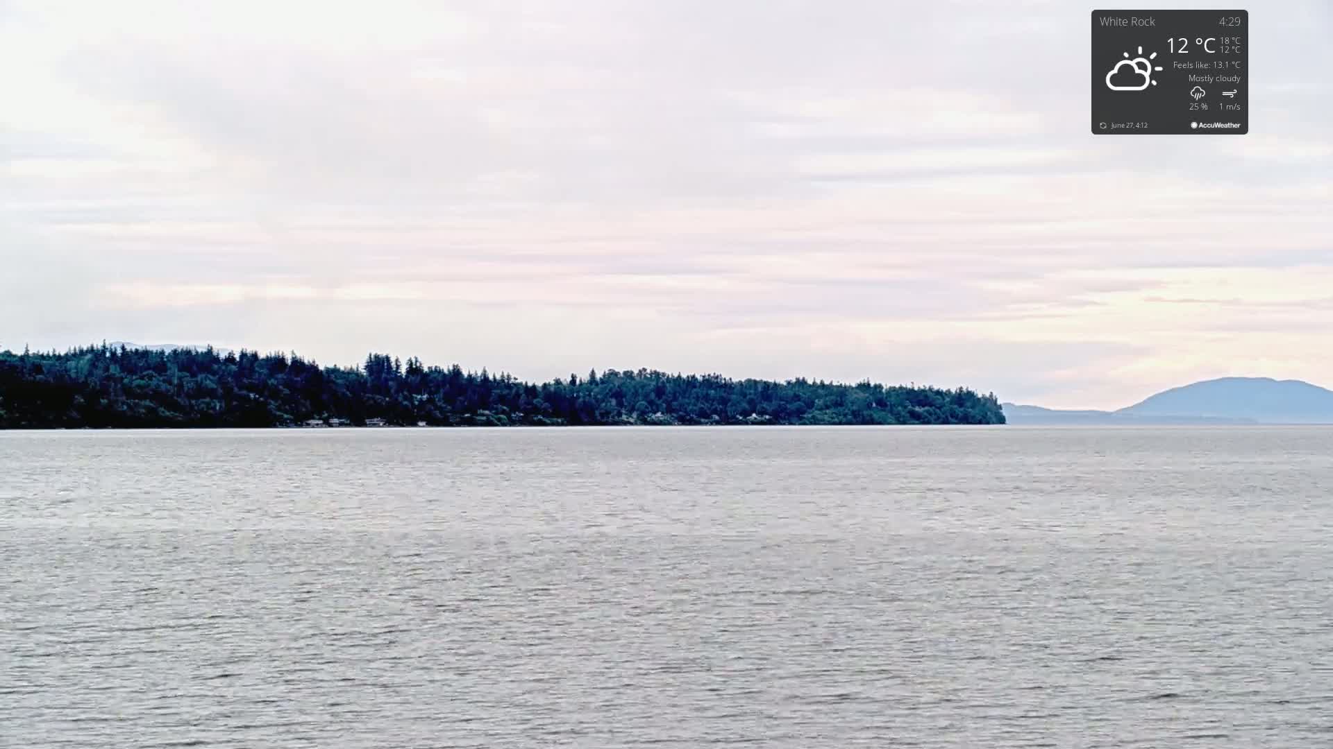 White Rock East Beach Live Cam - White Rock, Metro Vancouver, British Columbia, Canada