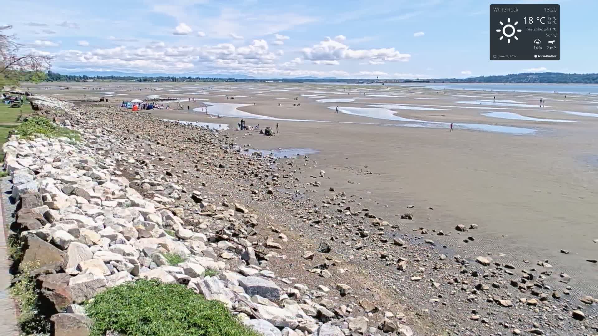 White Rock East Beach Live Cam - White Rock, Metro Vancouver, British Columbia, Canada