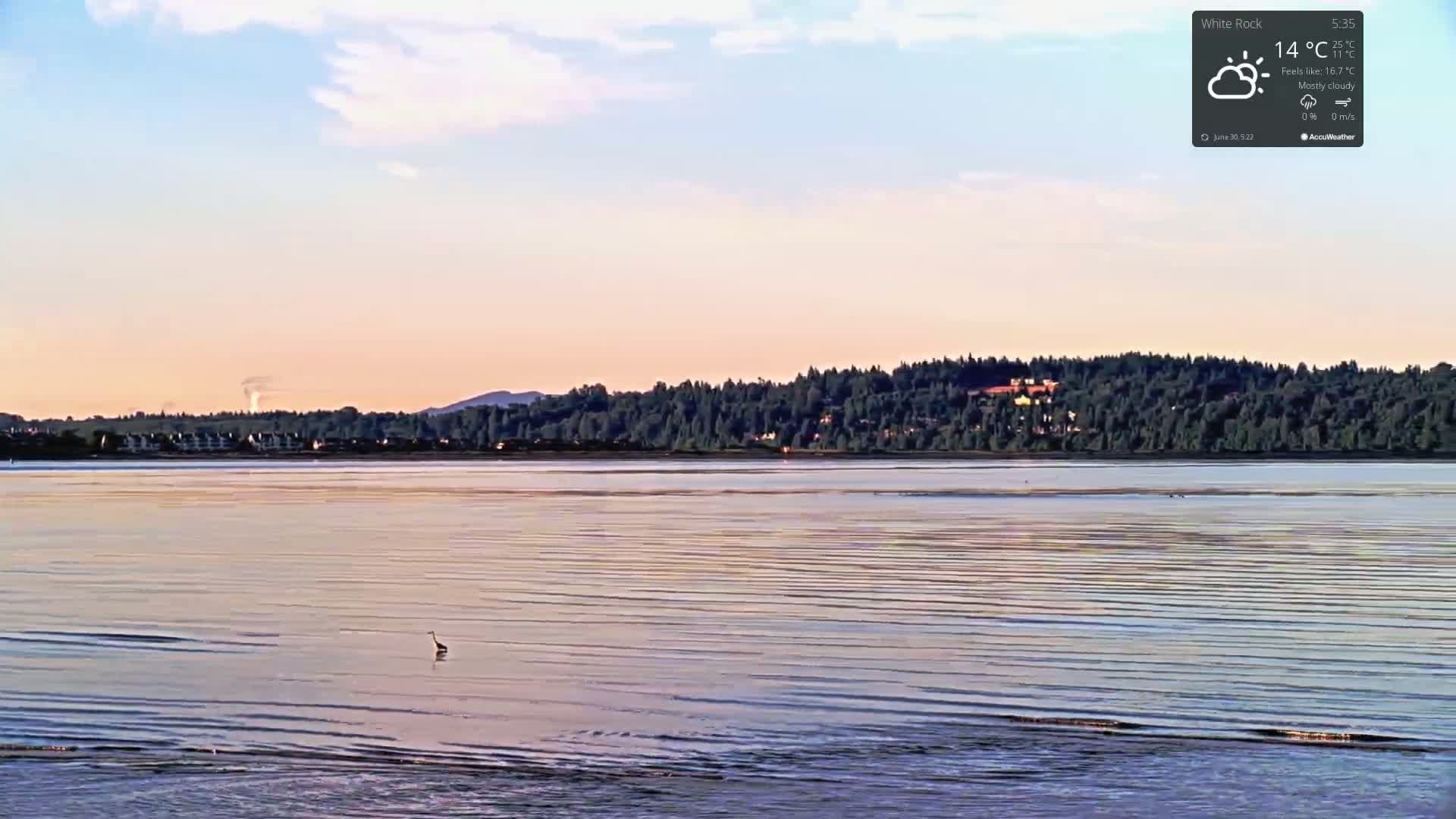 White Rock East Beach Live Cam - White Rock, Metro Vancouver, British Columbia, Canada