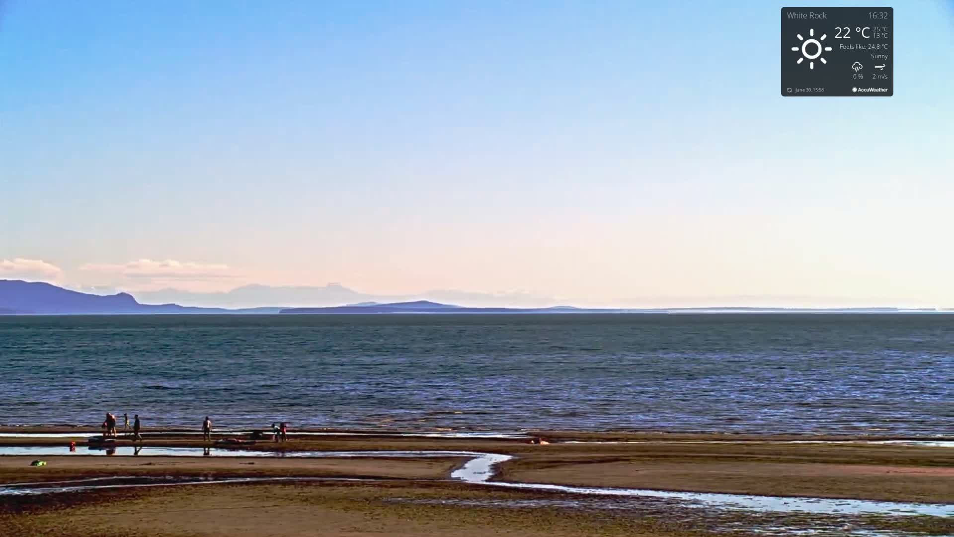 White Rock East Beach Live Cam - White Rock, Metro Vancouver, British Columbia, Canada