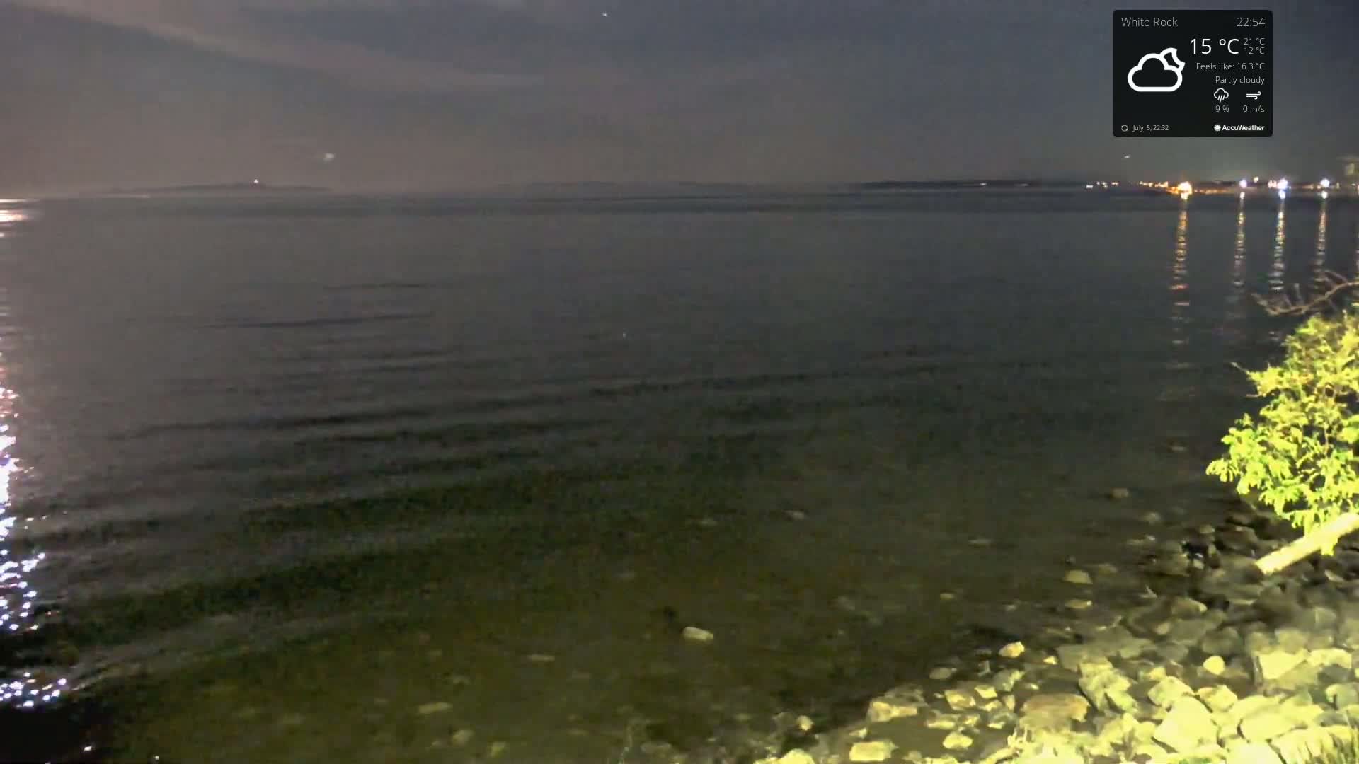 White Rock East Beach Live Cam - White Rock, Metro Vancouver, British Columbia, Canada